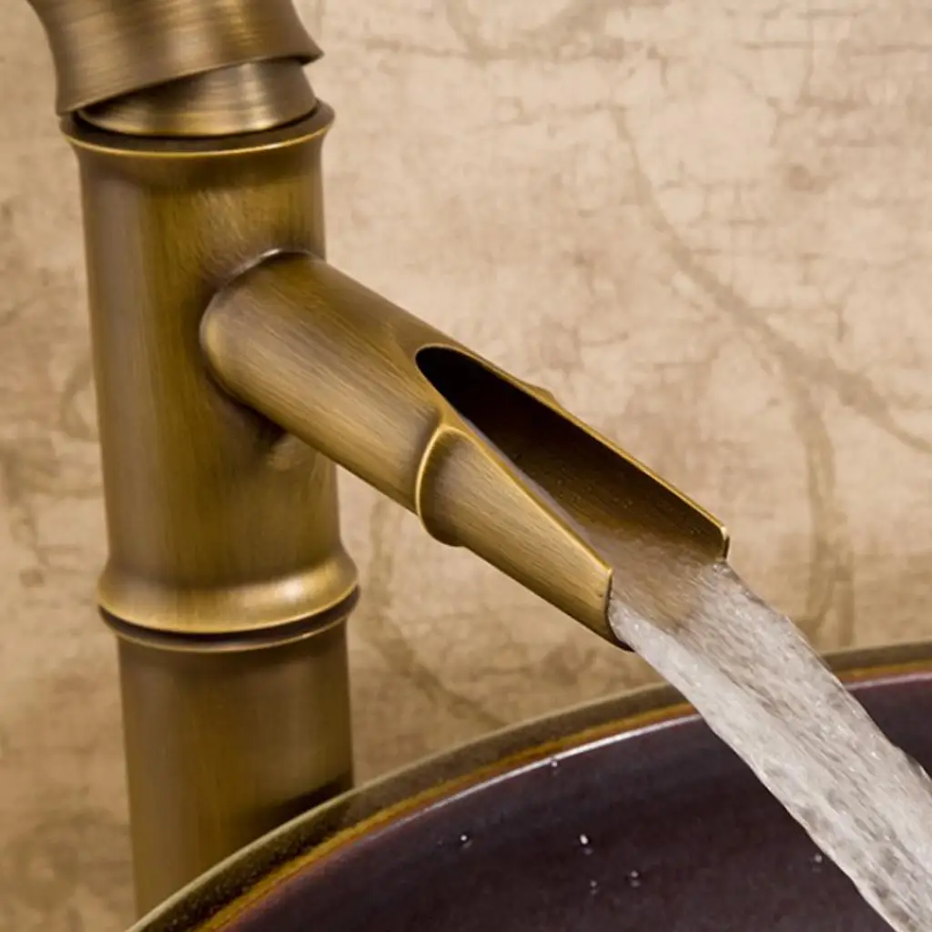 Brass Water Faucet Mixer Tap Cold and Hot Sink Faucet Single Handle for Bathroom Kitchen Use