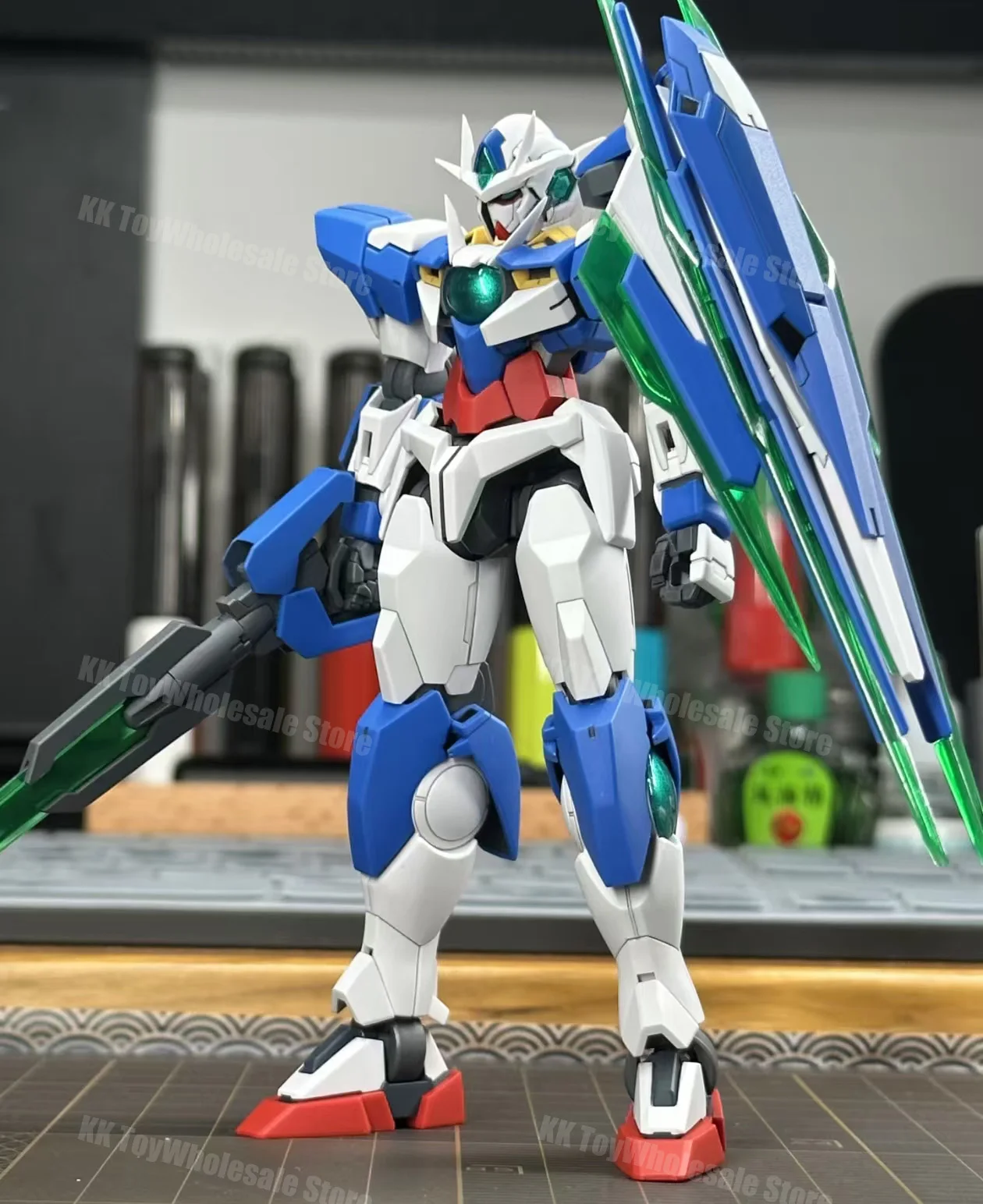 Nuovo JUJIANG Modello 1/144 HG GNT-0000 00 Qan Kit Modello di Montaggio Anime Action Figure Robot Modello di Plastica Regali Giocattoli