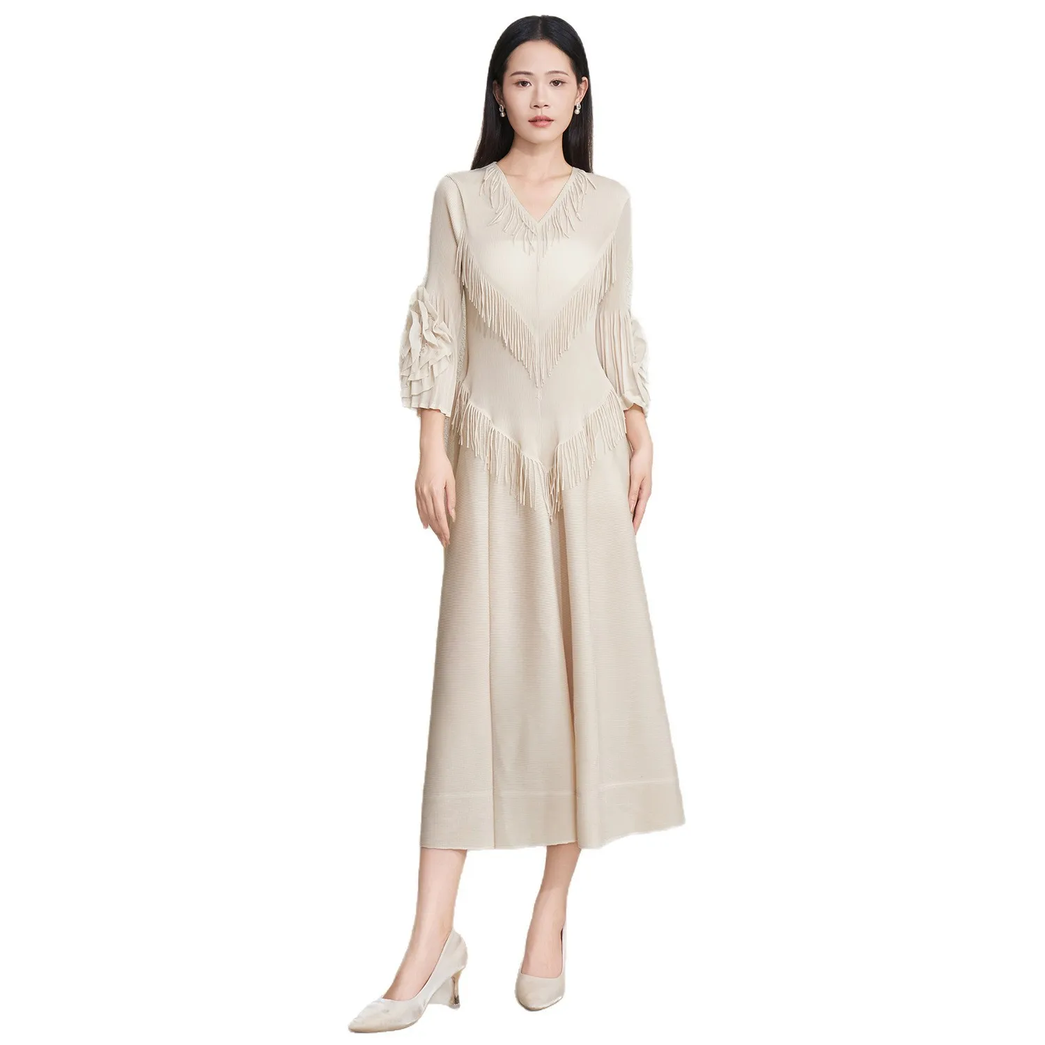 ミヤケプリーツ 2025年 春秋新作 ファッション エレガント ディスクフラワー タッセル スプライシング 無地 プレスプリーツドレス プリーツ