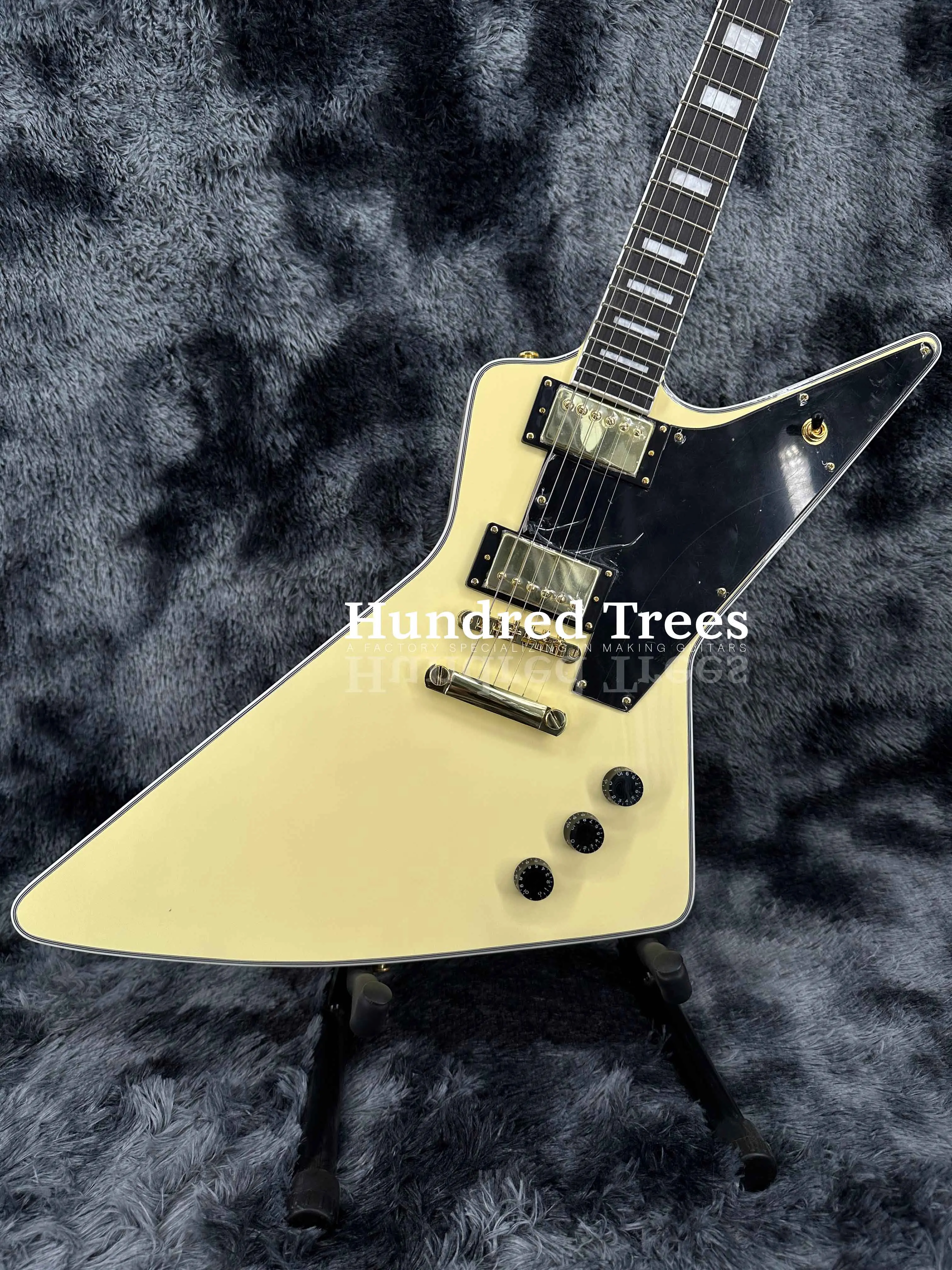 Custom Explore Cream Yellow Electric Guitar 2H Pickup Mahogany Solid Body Free shipping