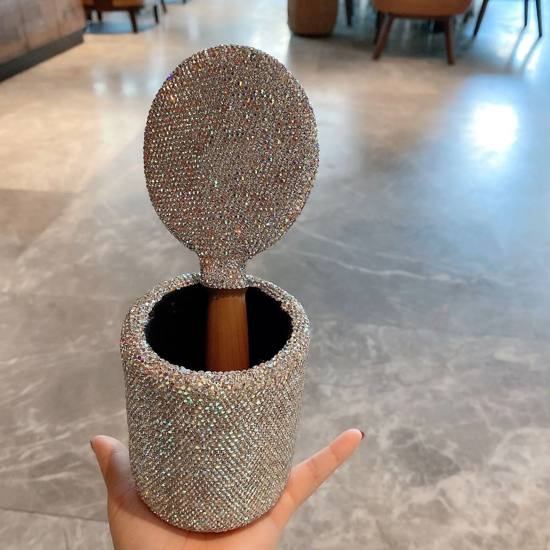Luxuriöser Kosmetikpinsel-Orga – Luxury Skincare And Makeup Brands Bewertung und Preis
