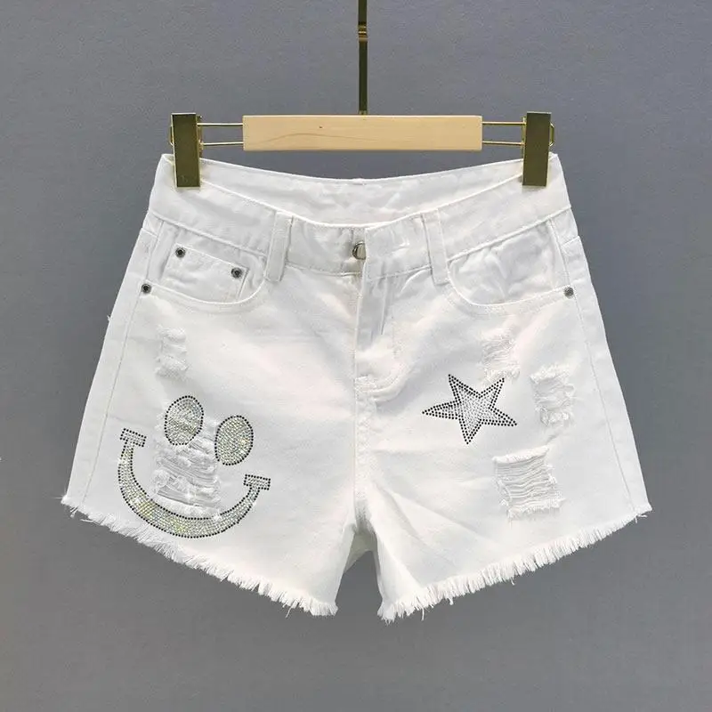 

White hole smiling face denim shorts female 2024 summer new high waist loose slim five-pointed star raw edge denim shorts female