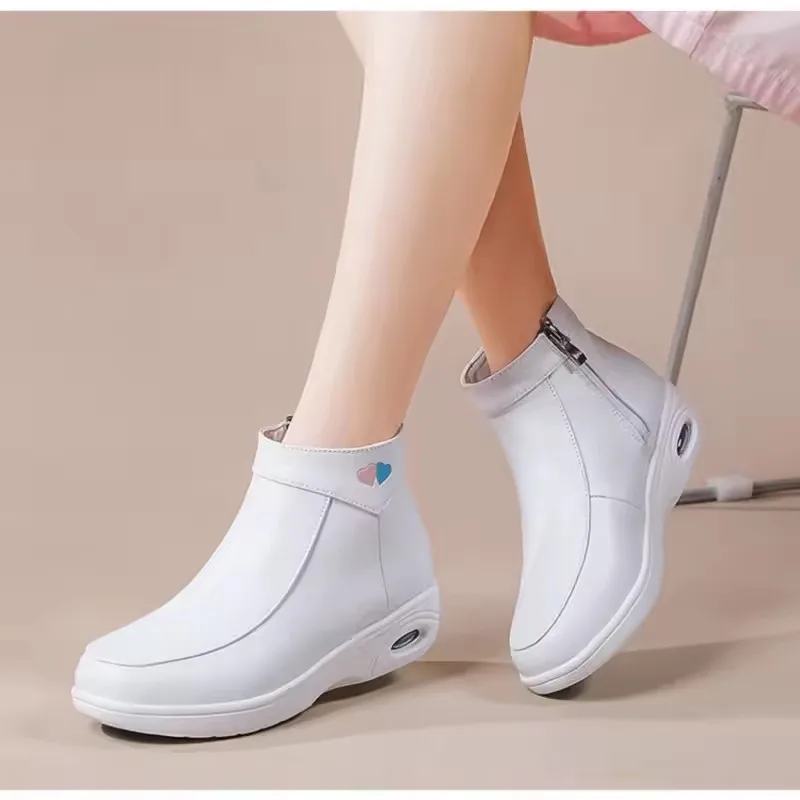 حذاء رضاعة عالي الجودة للنساء مصنوع من الجلد الطبيعي مع القطن مضاف للدفء في الشتاء، قمة عالية وخفيفة الوزن