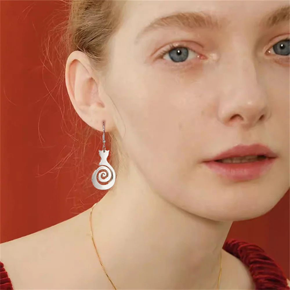 

New Creative Cute Cats Simplicity Ear Hook Fashion Whirlpool The tail Dangle Earrings For Women
