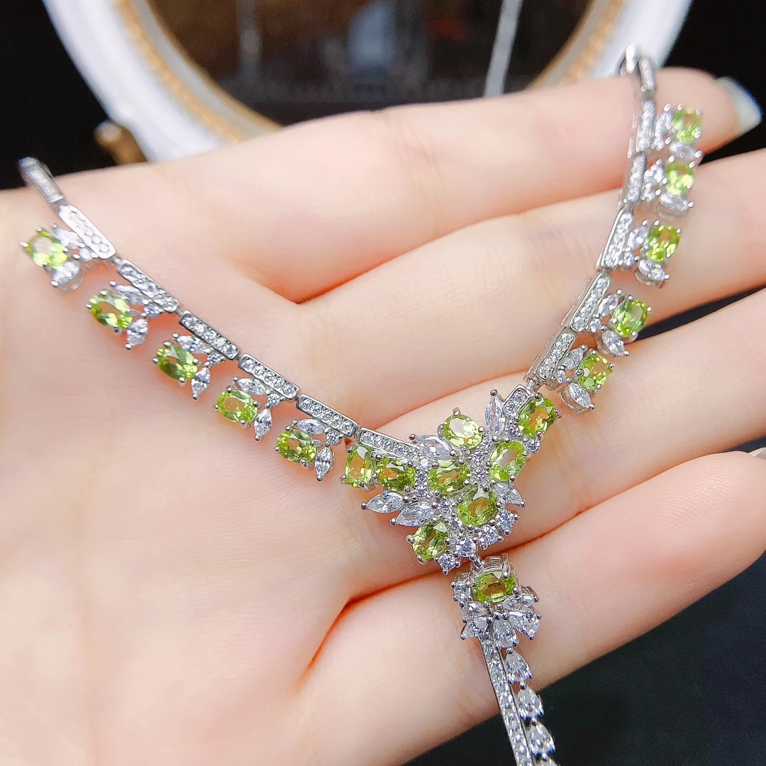 

FS Natural Olivine Pendant Necklace S925 Pure Silver With Certificate Fine Fashion Charm Wedding Jewelry for Women MeiBaPJ New