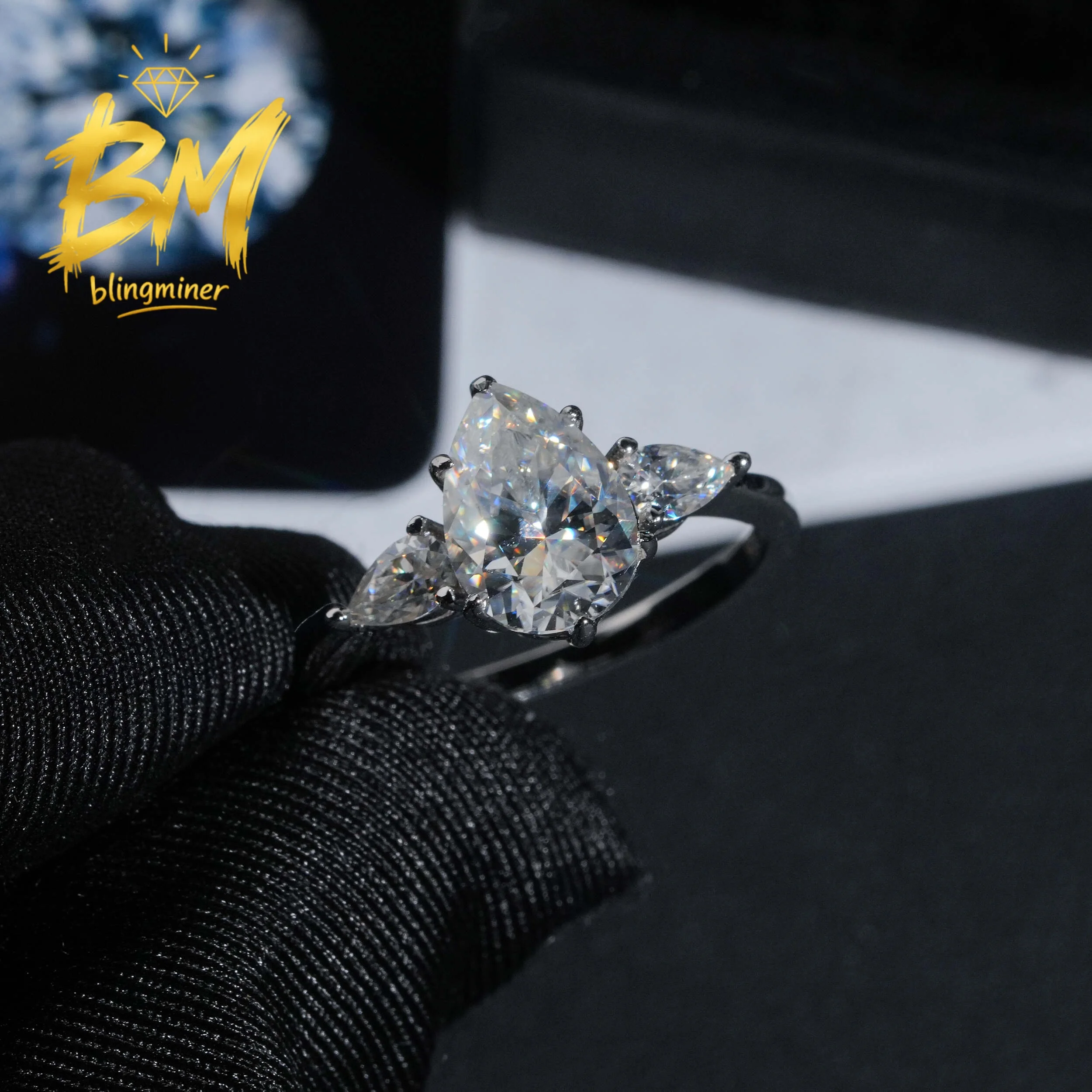 Blingminer Three Stones 2Carat Pear S925 Silver VVS Moissanite Rings Engagement Wedding Women Finger Jewelry Pass Diamonds GRA