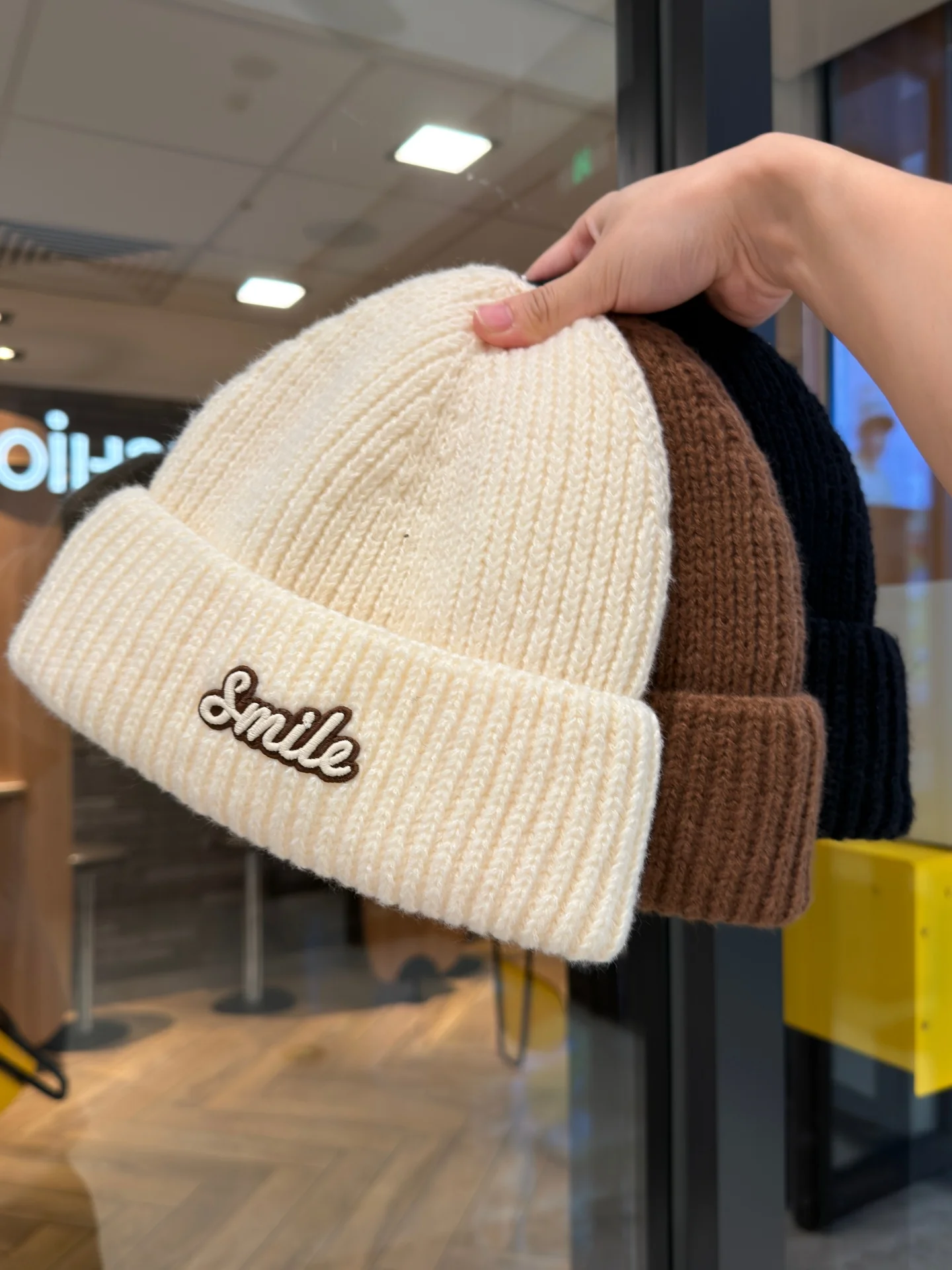 trendy-embroidered-letter-knitted-hat-unisex-autumn-winter-casual-versatile-woolen-ear-protection-warmth-maintaining-overhead