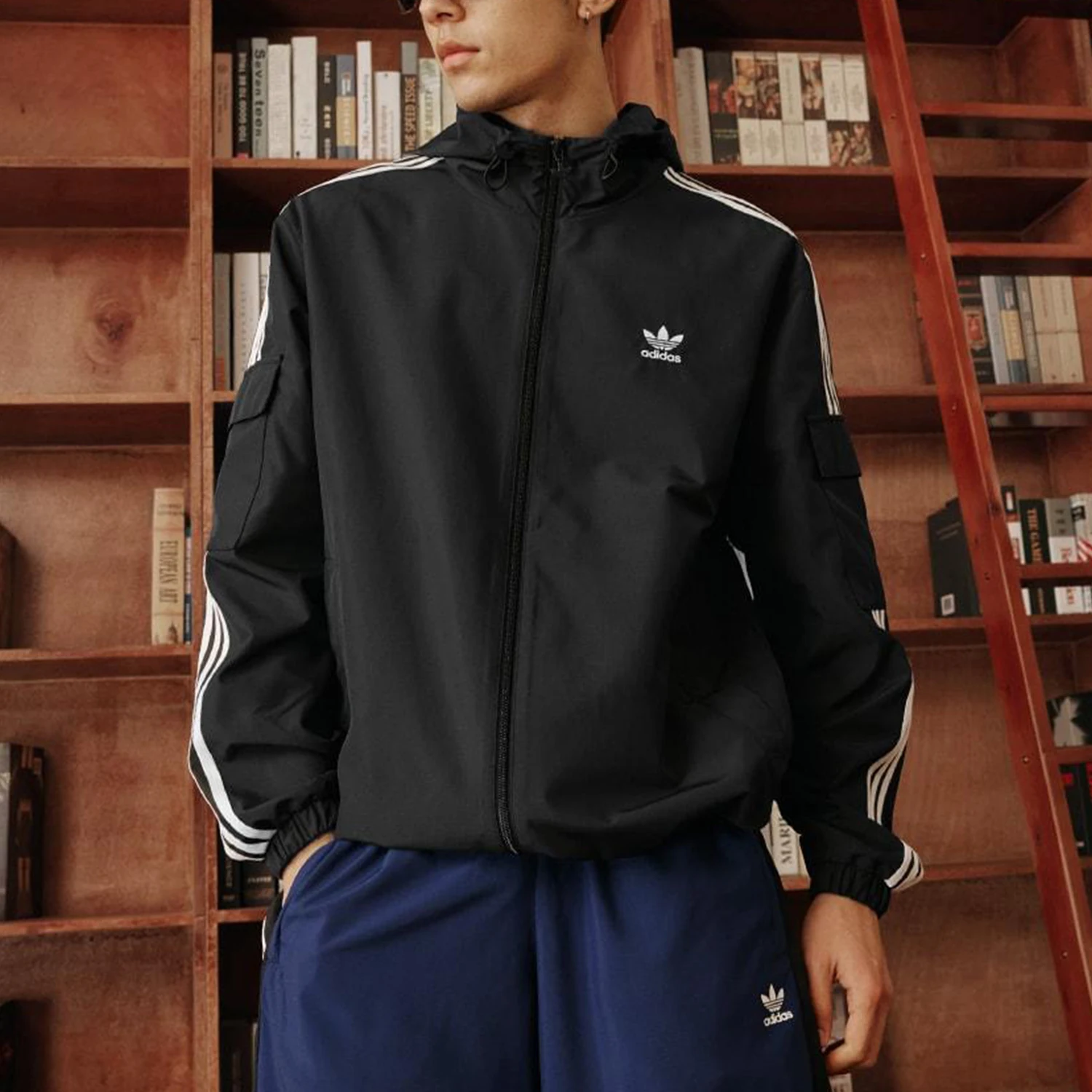 

Оригинальная классическая спортивная куртка с капюшоном Adidas Three Leaves для мужчин и женщин KB1945