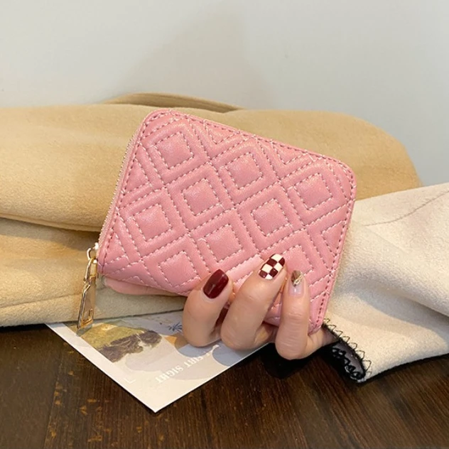 

Fashionable Women's Wallet, Durable Light Luxury Brand with Compact Storage and Versatile Functions