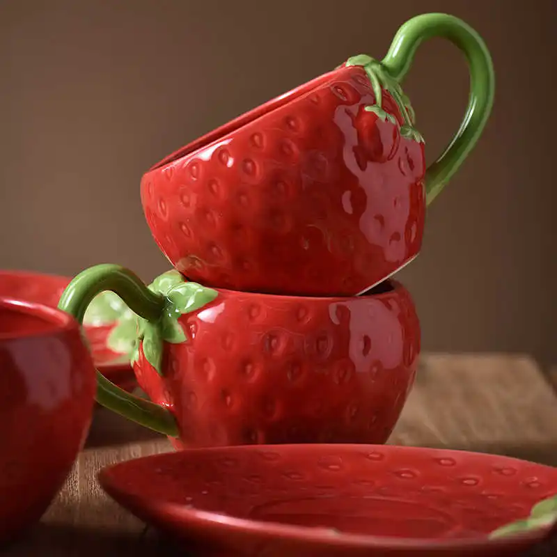 300ml Strawberry Shaped Ceramic Coffee Cup And Plate Set New Hand Drawn Underglaze Creative Red Splicing Green Cup Dish Sets
