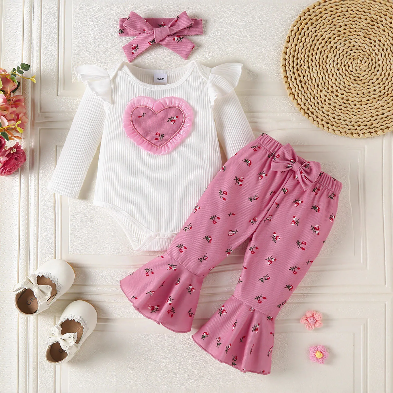 

Medium Girl Clothes Fall Baby Girl Clothes Crochet Flower Embroidery Baby Girl Romper Flared Pants Teen Sweatsuit Set Girl