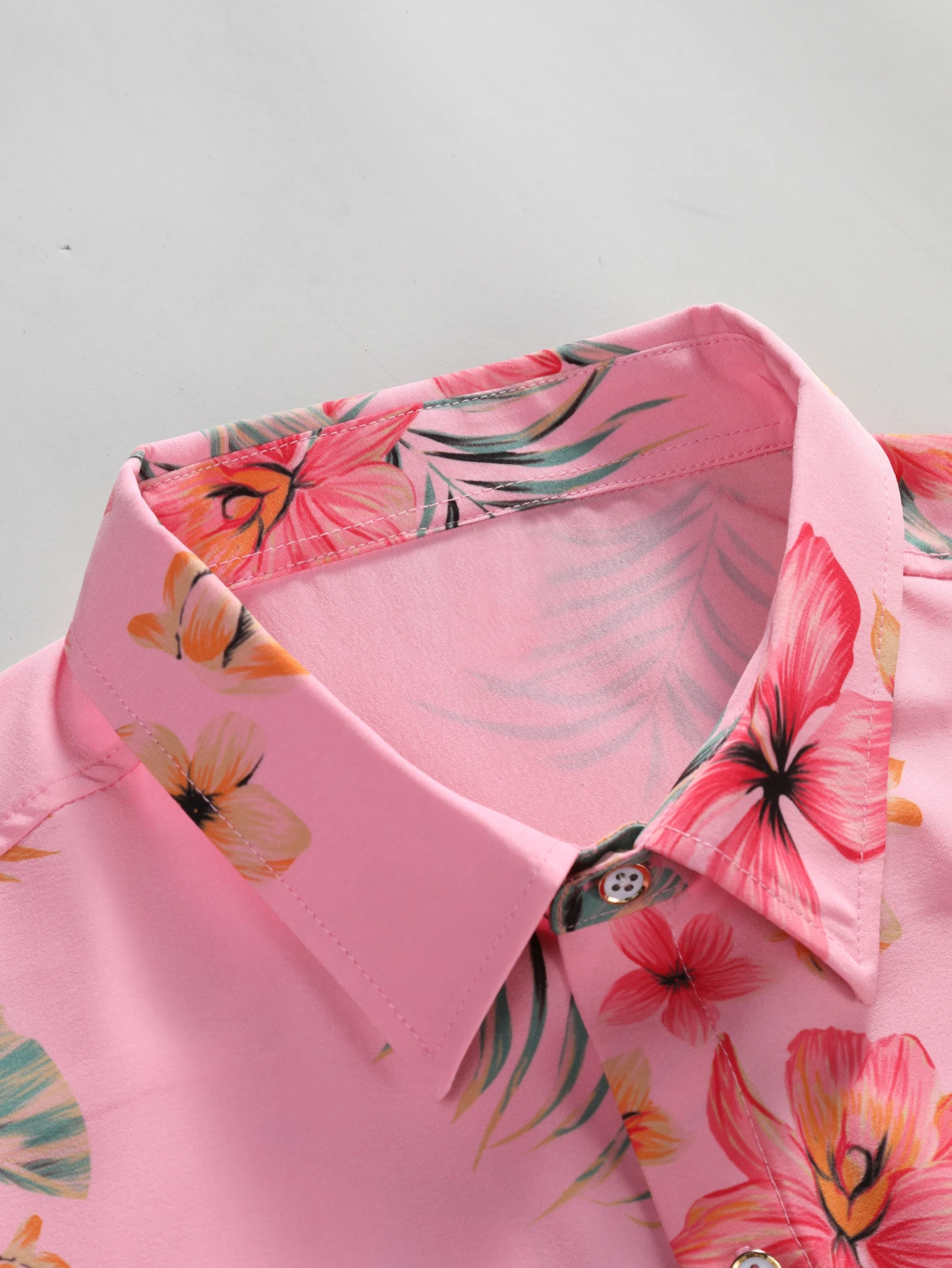 Men\'s Short Sleeved Pink Floral Button Up Shirts Casual Short Sleeve Button Down Shirt Beach Shirts Hawaiian Style Shirts