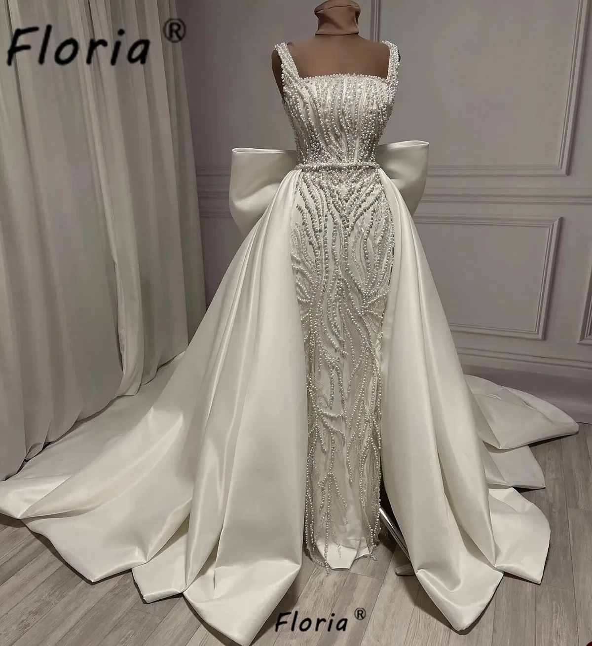 

Роскошное свадебное платье с жемчугом и съемным шлейфом, расшитое бисером, в дубайском стиле, с большим бантом, на заказ