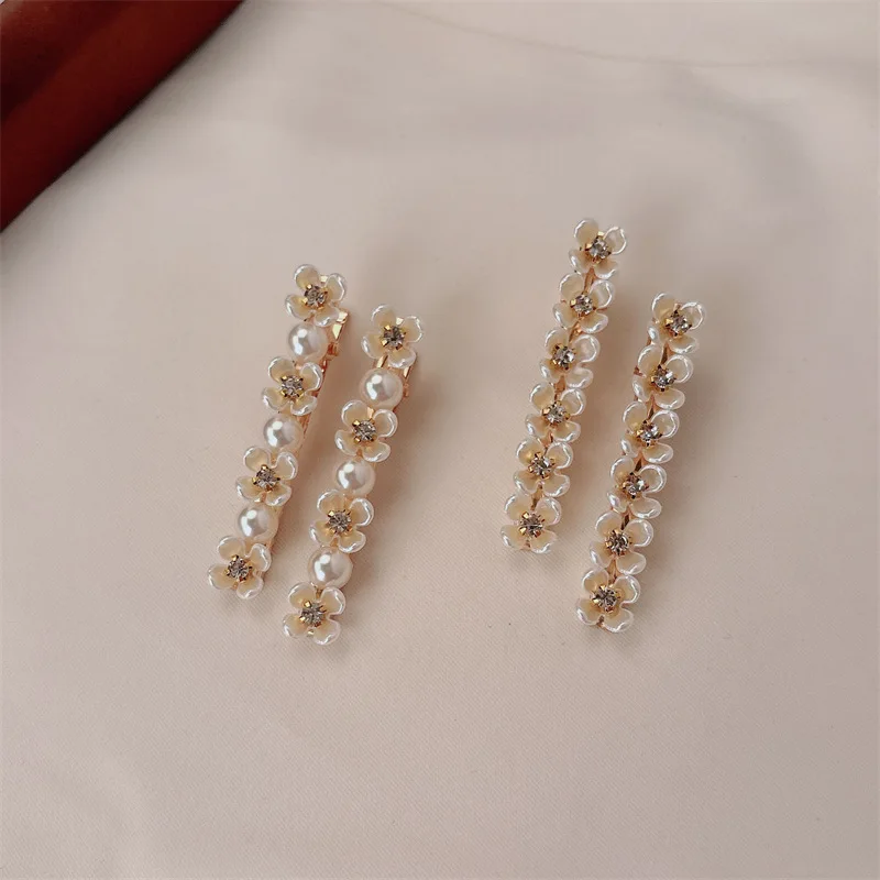 Elegant Rhinestone Pearl Flower Duckbill Hair Clip, Exquisite Side Bang Barrette, Chic Decor Hair Accessory for Girls
