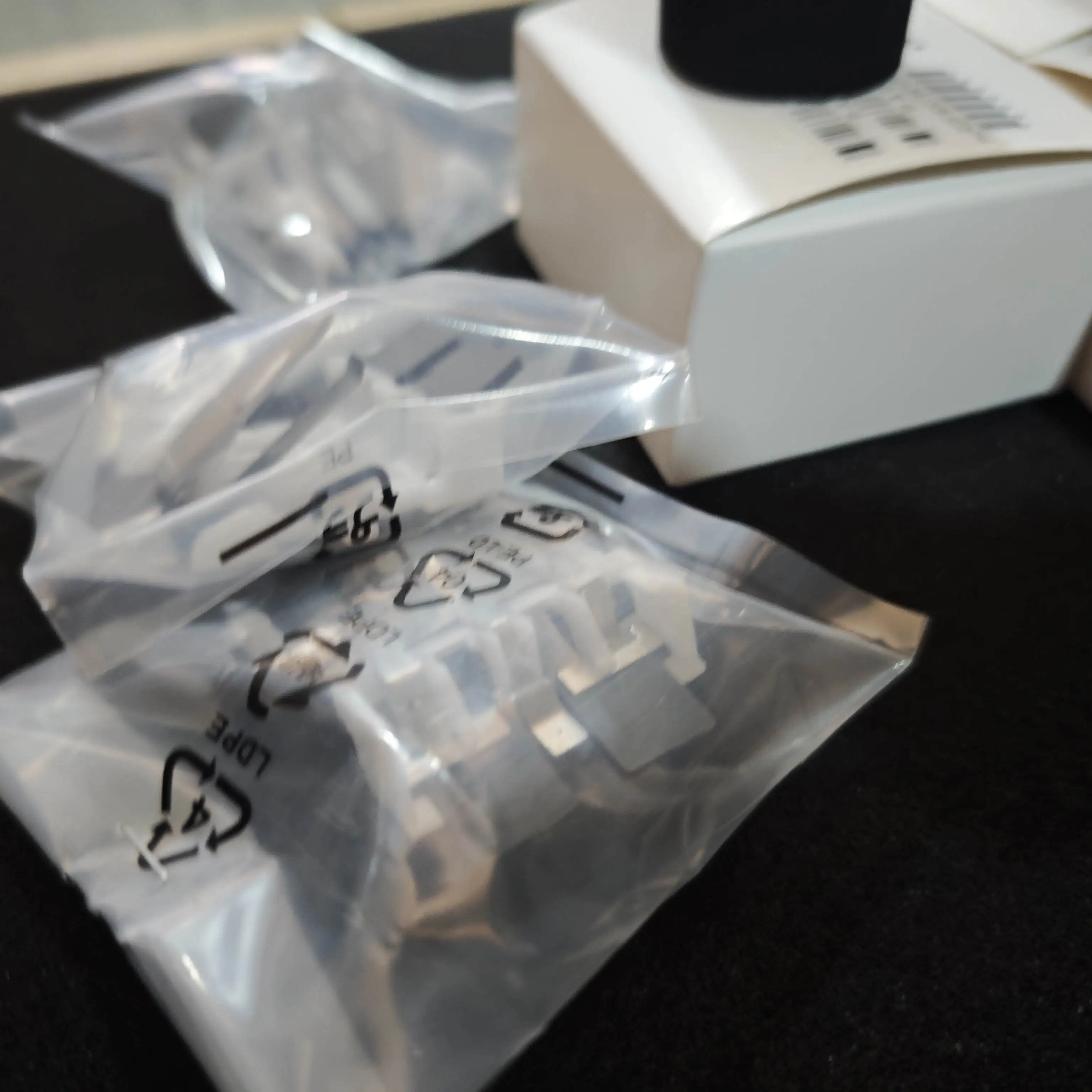 

1SETS PA03586-0001 PA03586-0002 Scanner Pick Roller Pad Assembly for Fujitsu fi-6110 ScanSnap N1800 S1500 S1500M