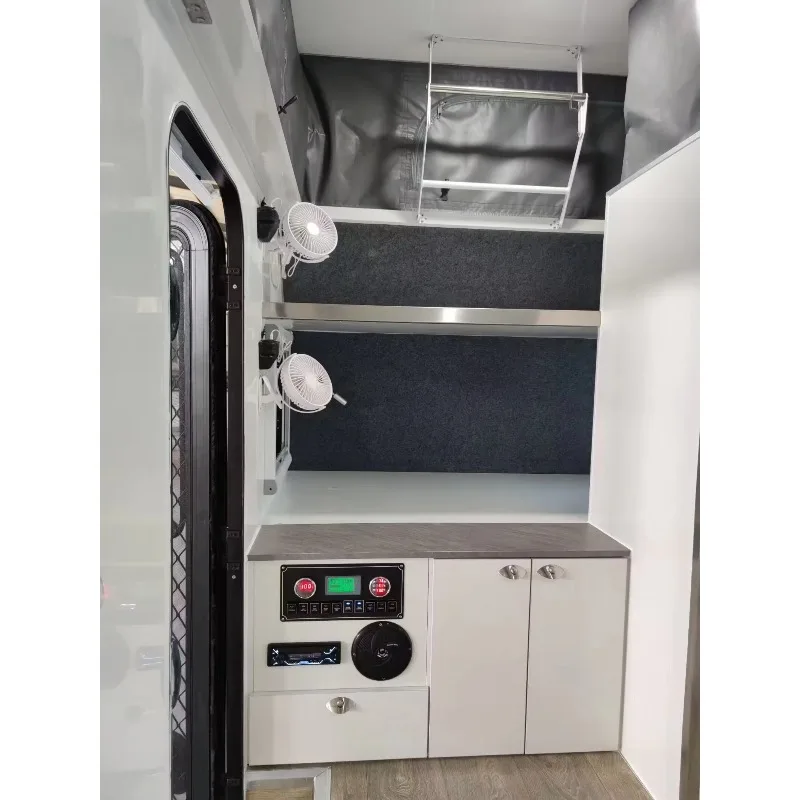 Costruito KE5 Pop Top RV Standard australiani Rimorchio camper a 3 incollette con luci a LED e cucina scorrevole per viaggi e campeggio