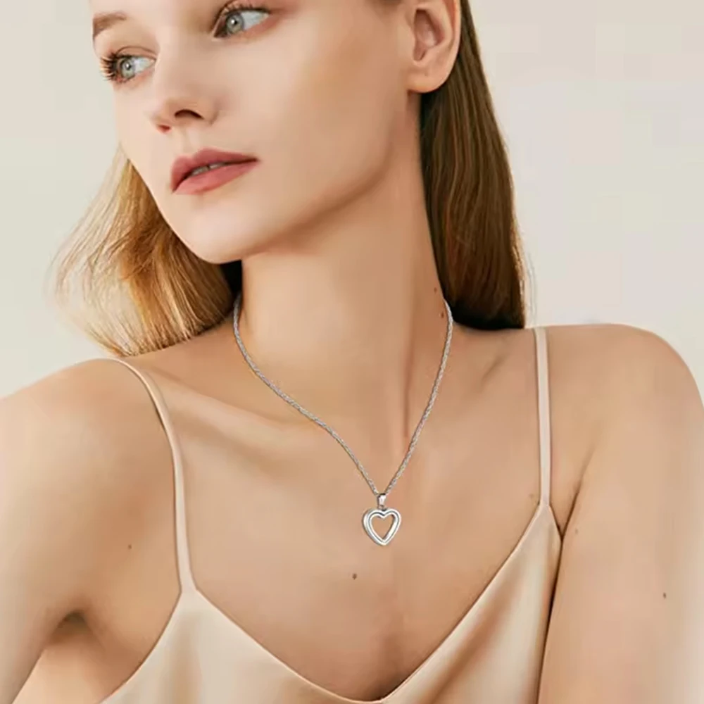 Glass of Heart Cremation Jewelry Necklace for Ashes Heart Memorial Lockets for Ashes Stainless Steel Keepsake Urn Ashes Pendants