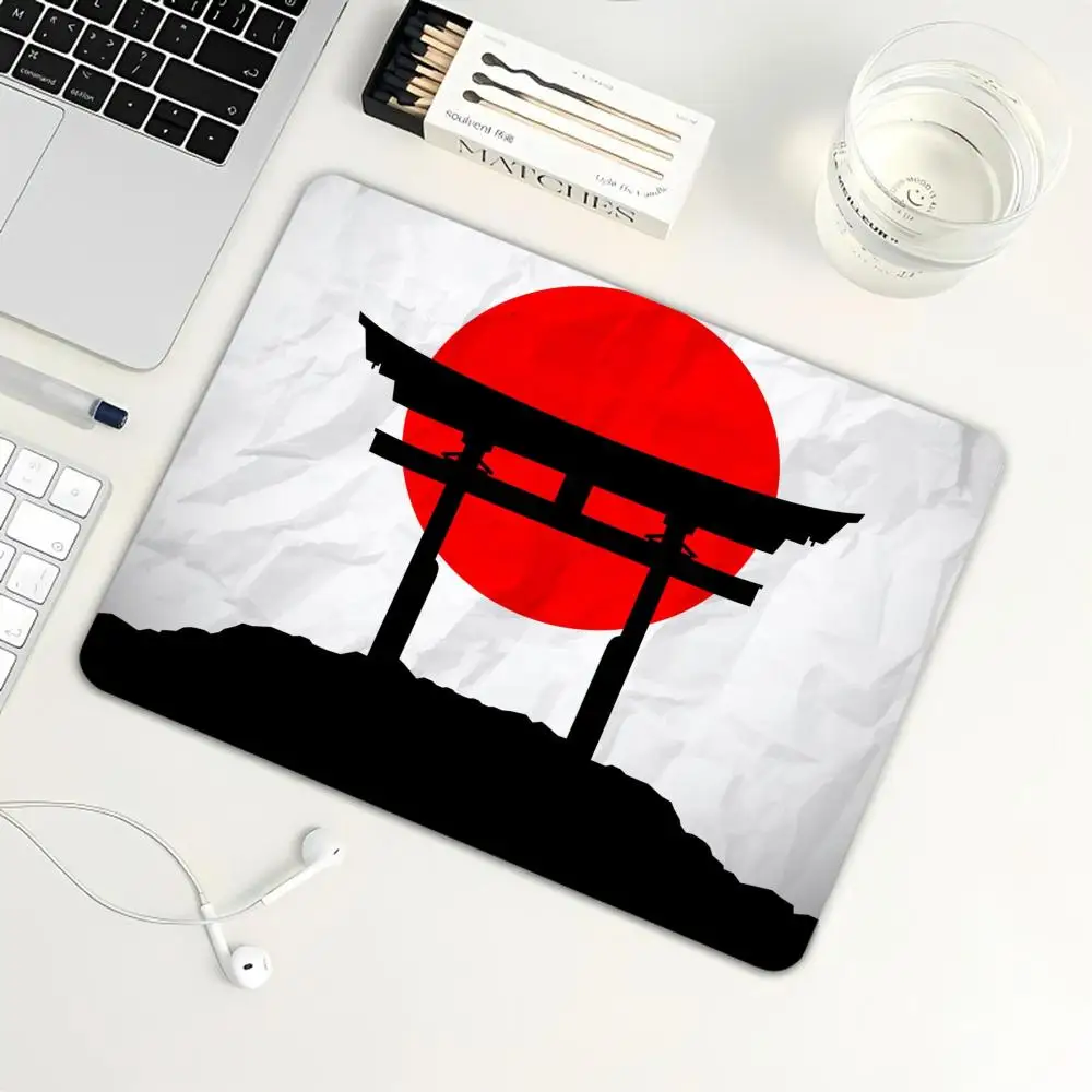 Elegant traditional Mini Mouse Mat red Sun Stitched Edge Anti-Slip Rubber Desk Mat for Laptop Desktop Work Game