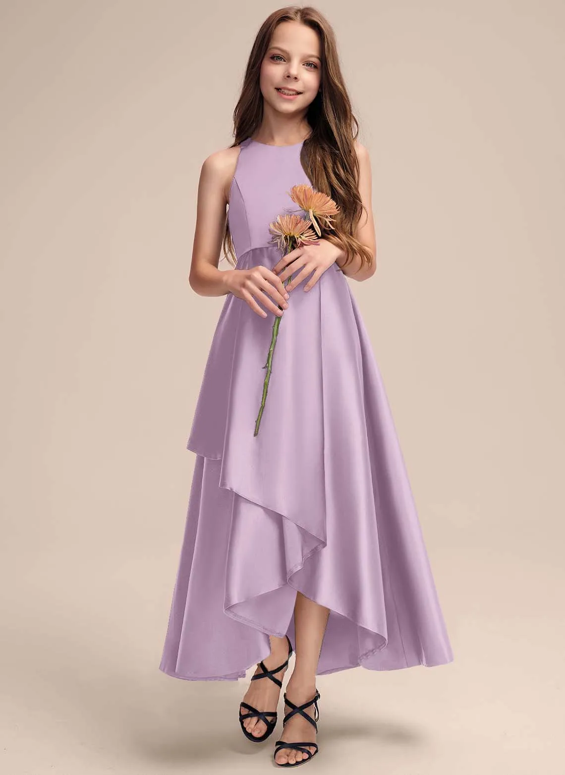 A-Linie Schaufel asymmetrische Satin Junior Brautjungfer Kleid mit kaskadi renden Rüschen Blumen mädchen Kleid Party Erstkommunion Kleid