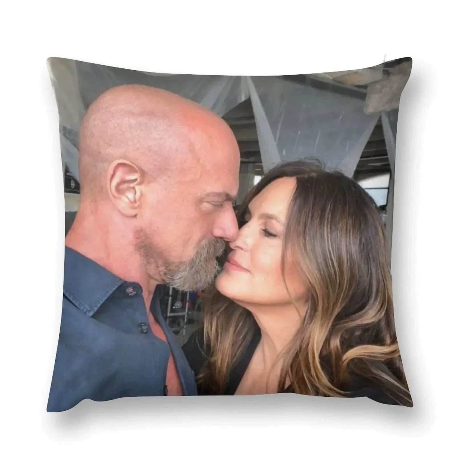 Chris Meloni & Mariska Hargitay Throw Pillow Christmas Pillows Decorative Cushions For Living Room Decorative Cushions pillow