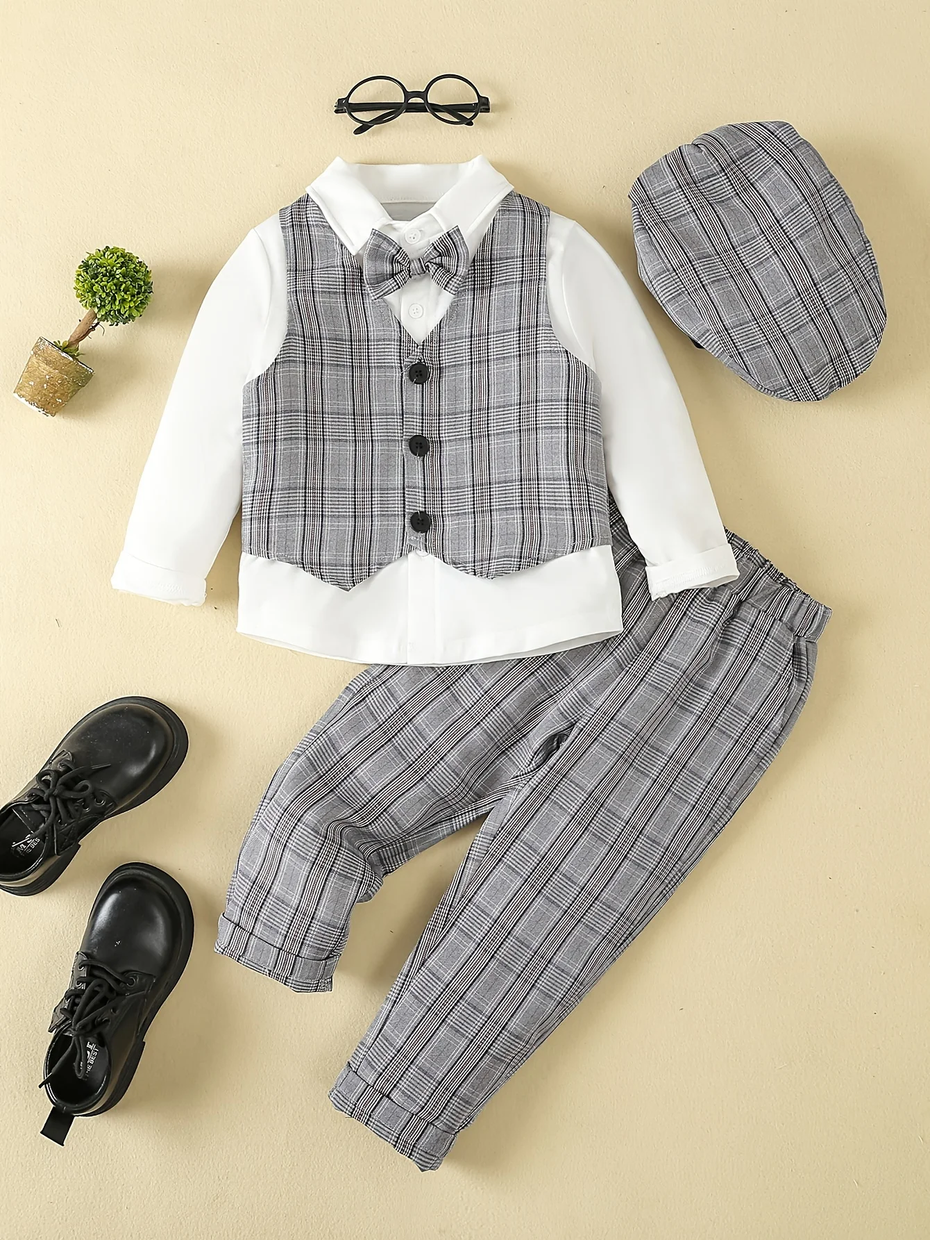 Boys and gentlemen's clothing, plaid four piece shirt+vest+pants+hat