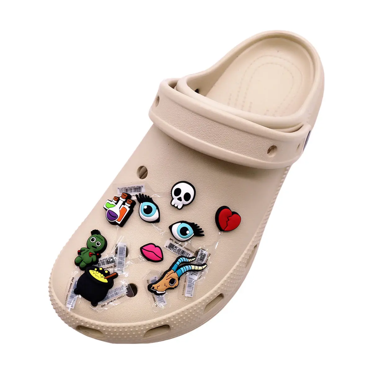 1pcs Original Funny Eyes PVC Shoe Charms Decorations Horror Doll Sheep Skull Broken Heart Shapes Shoe Upper Buckle Accessories