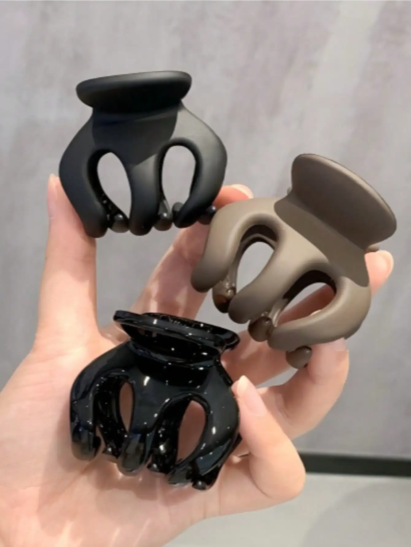 

3pcs Women Matt Black & Coffee Color Plastic Pumpkin Shape Hairclips, Casual & Cute Design Suitable For Daily Commute,Thin Hair Fashion Hair Accessories Beauty Claw Clips Elegant Hair Clip Casual Hair Claw Fall Winter For Vacation Outfits Woman Summer Bea