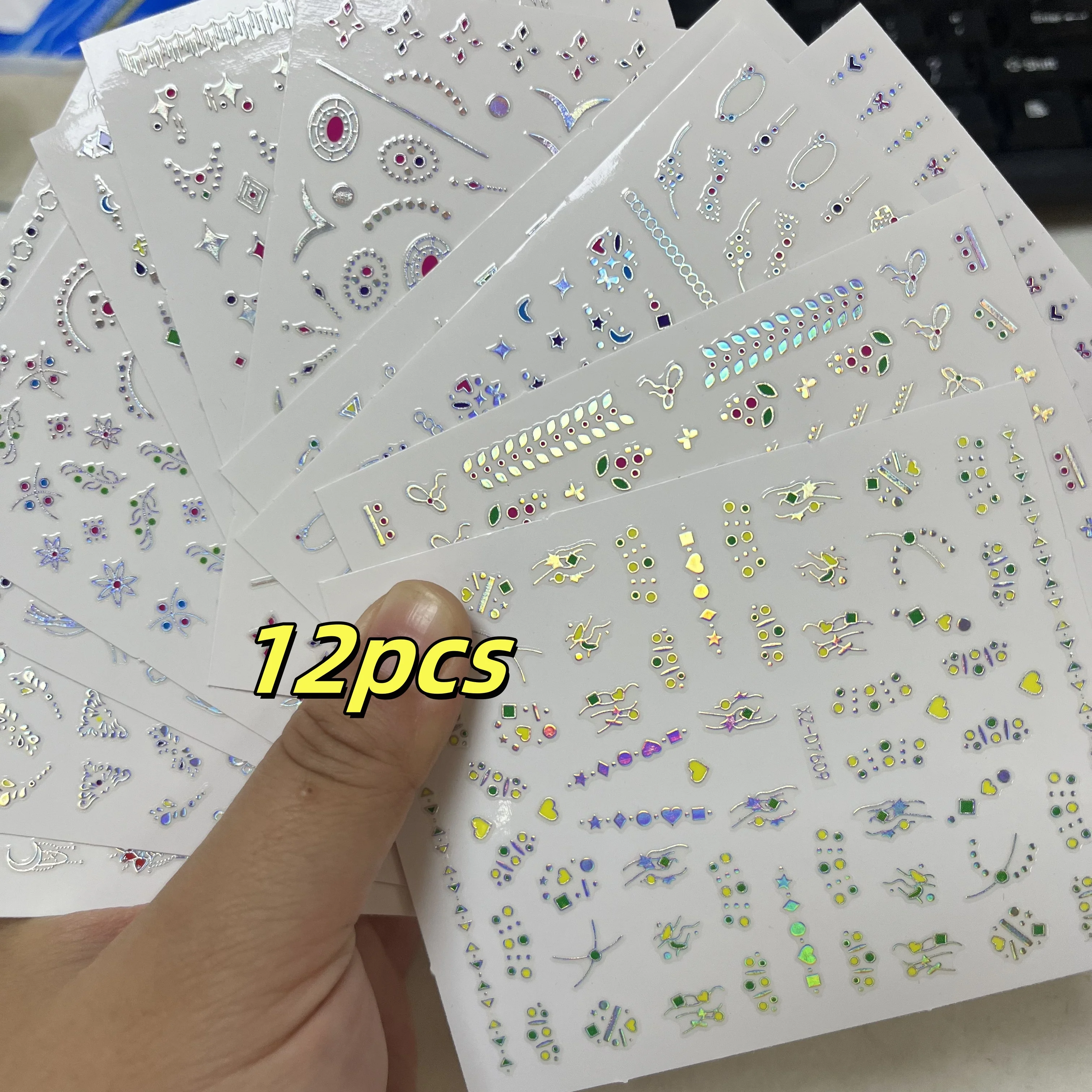 

12 шт., голографические лазерные серебряные наклейки для ногтей «Аврора», звездная линия, цветочные разнообразные наклейки для ногтей, 3D клейкие геометрические дизайны ногтей *
