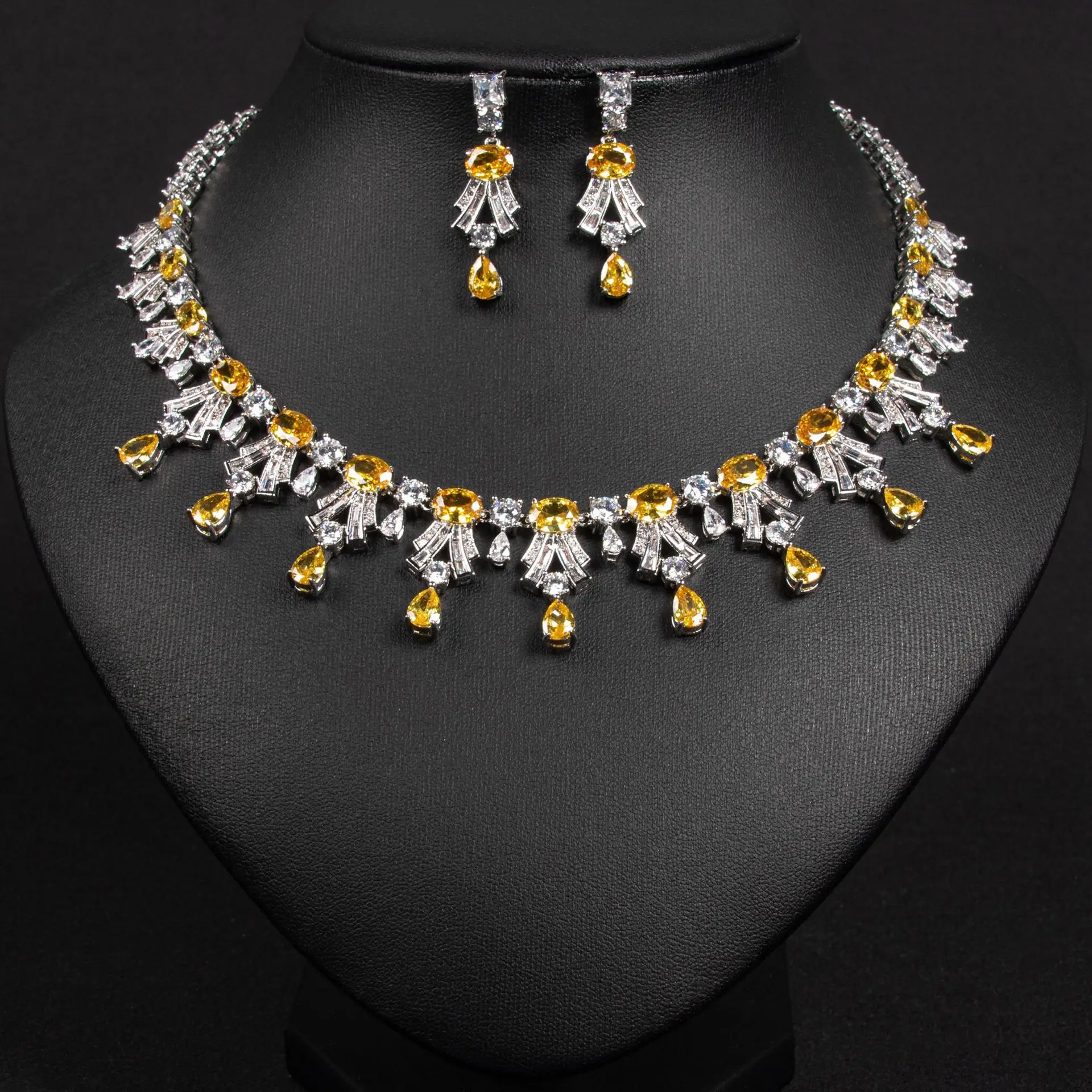 

HIBRIDE New Summer Sparkling Fine Zirconia Jewellery Set Necklace Earrings Ladies Party Evening Gift Holiday Accessories S-654