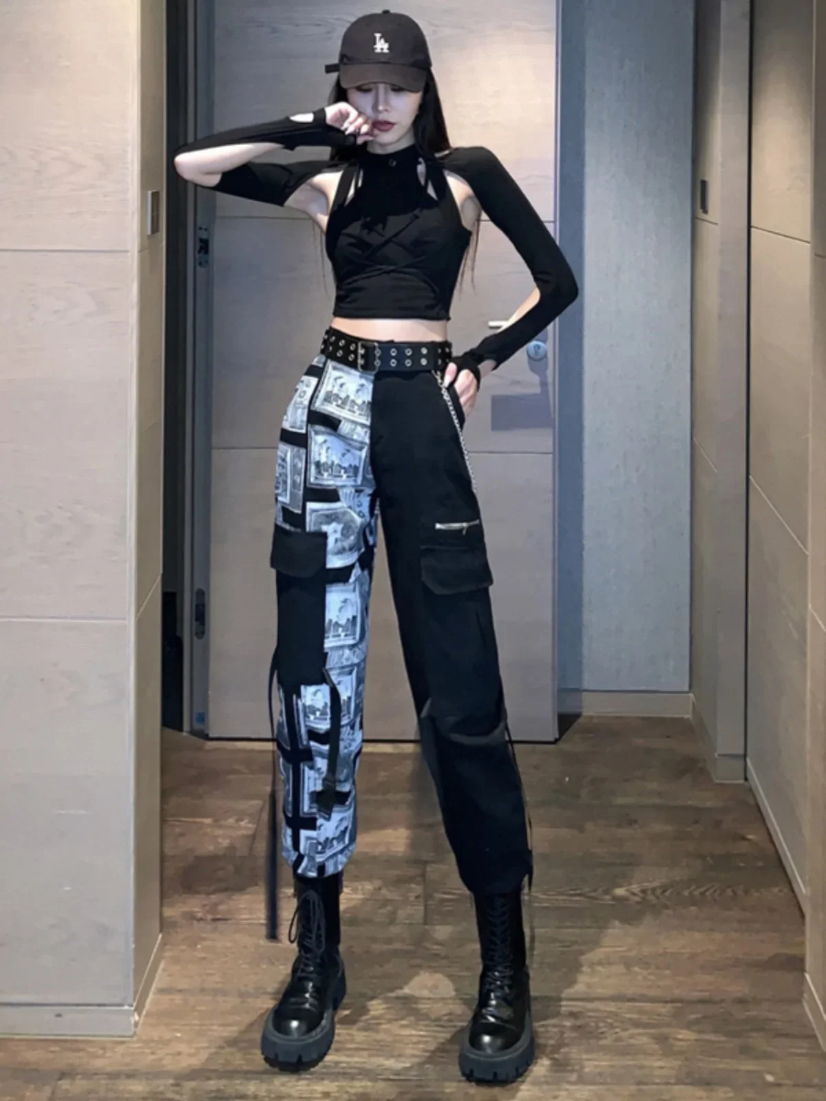 

New Autumn Japanese Hot Girls Harajuku Black and White Color Matching Pants Fashionable Loose Casual Splicing Pant ﻿