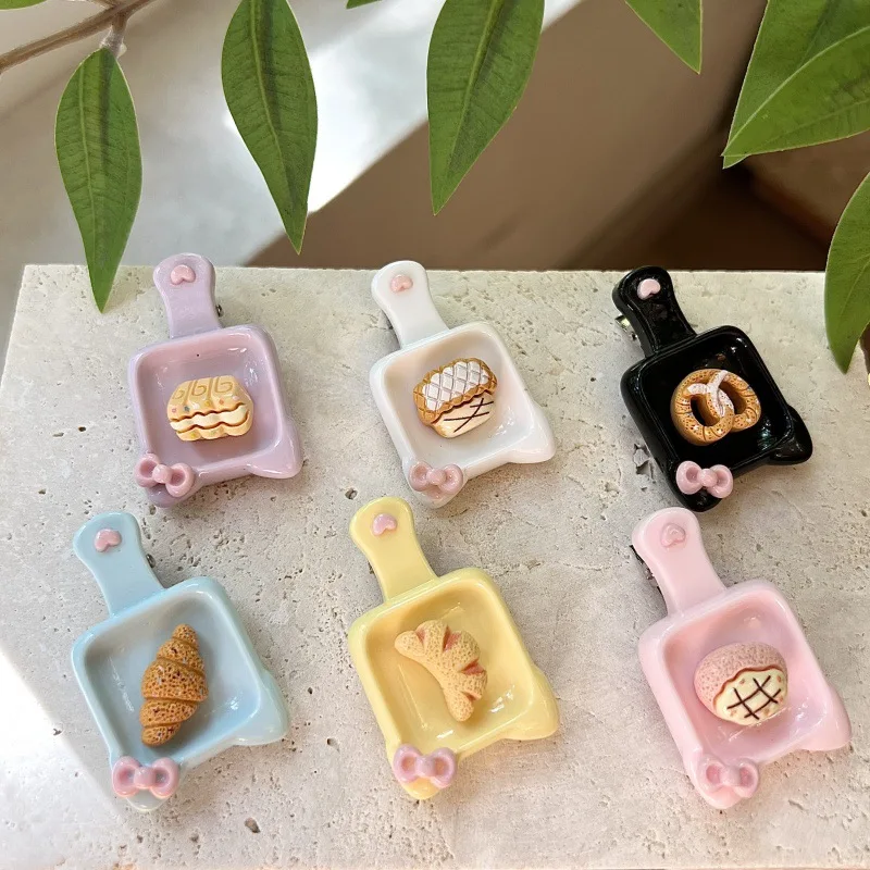 

17CM Pendant Labubu Doll 1st Gen 2nd Gen Macaron Vinyl Doll Decoration Handheld Bread Plate with Clip