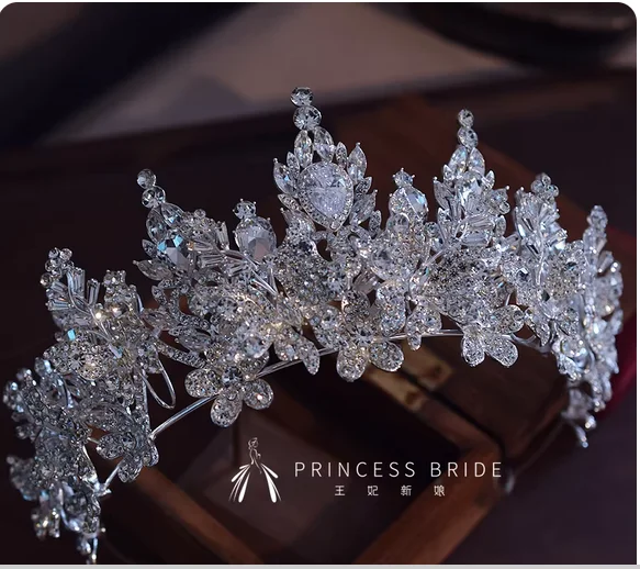 Princess Heavy Industry Crystal Crown Bride Crown Wedding Headdress Age-reducing Jewelry Main Yarn Modeling Wedding Princess Hai