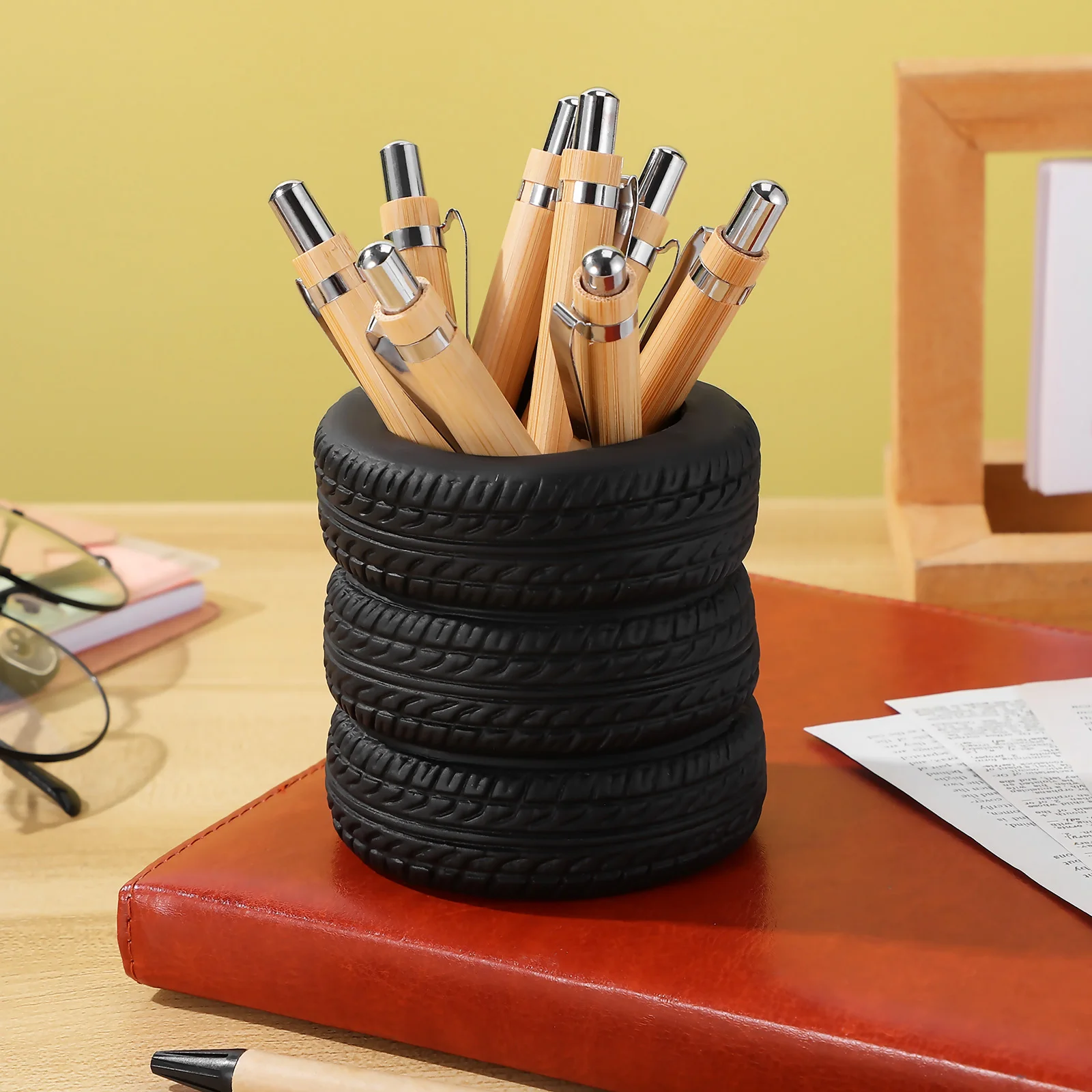 

Tire Shaped Pen Holder Desk Accessory Office Supplies Plastic Pencil Organizer Multi Functional Storage Solution Stationery