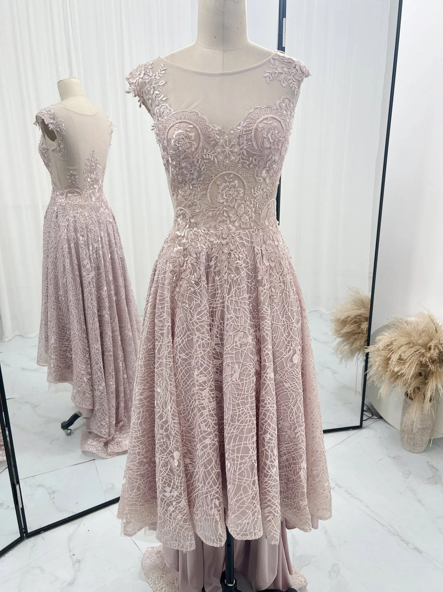 Shimi Fashion Elegant Lace Mesh Waist Waist Is Thin And Immortal Mid -Length Evening Dress M1421