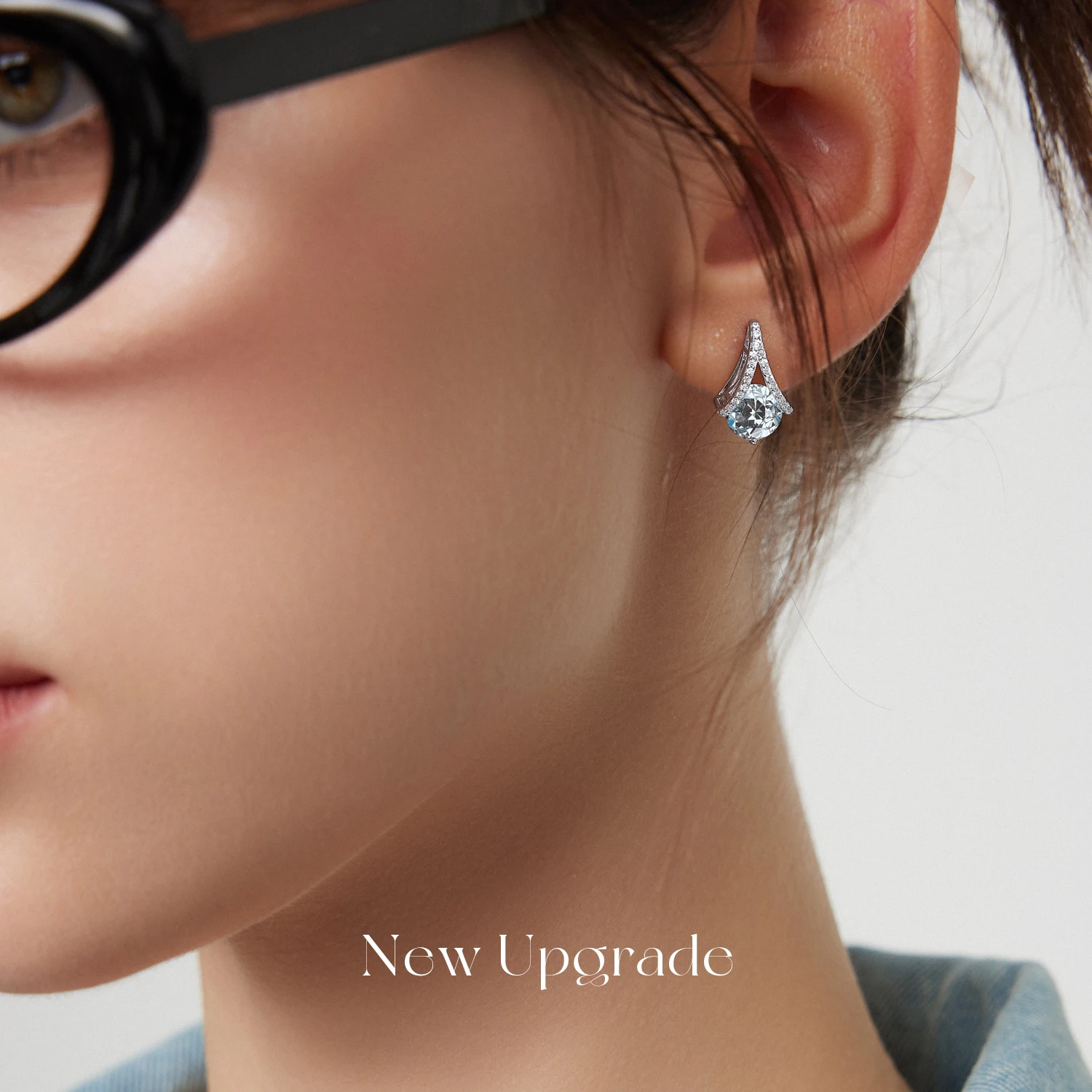 

Микропокрытые серьги с муассанитом в форме груши. Уникальные и роскошные женские серьги-гвоздики.