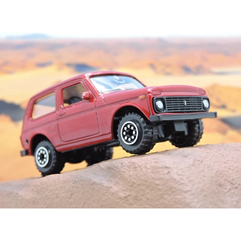 Die-cast 1/60 Scale Lada Niva Russian battle Off-road Vehicle Model Collection Decoration Gifts Toys Boys