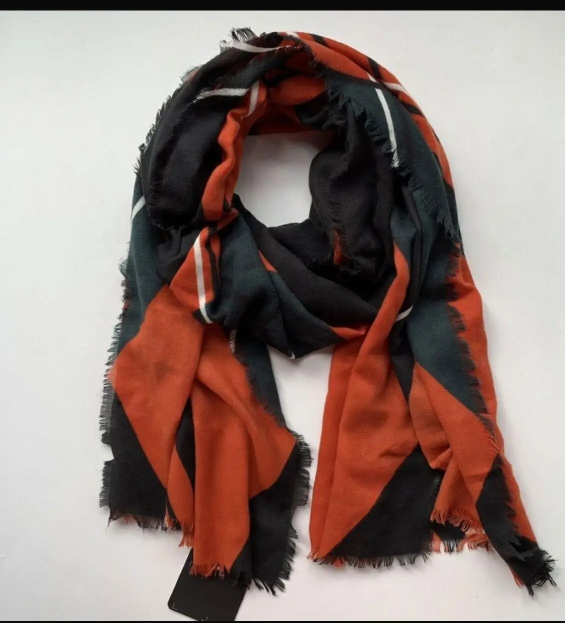 New printed light luxury, versatile, casual and simple shawls and scarves from Spring and Autumn, Italy