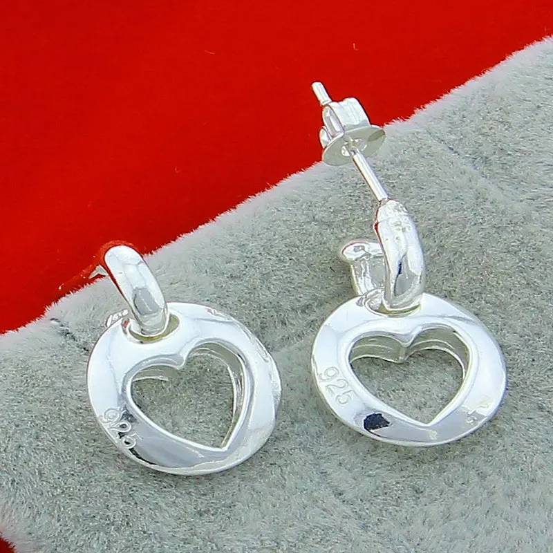 SAIYE  925 Sterling Silver Round Heart Stud Earring For Women Fashion Charm Wedding Engagement Party Jewelry