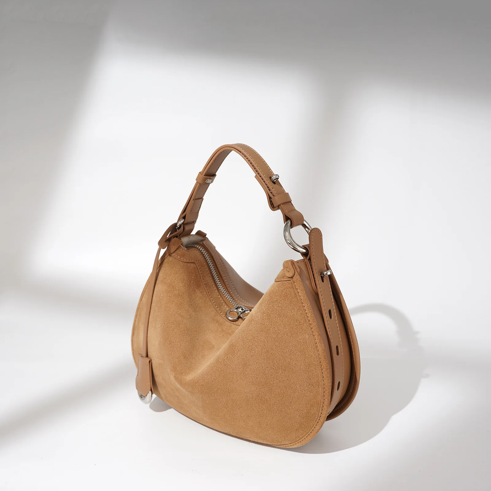

Chic Minimalist Satchel For Ladies As A Versatile Shoulder Bag And Spacious Commuter Tote Including Diaper Bag Feature