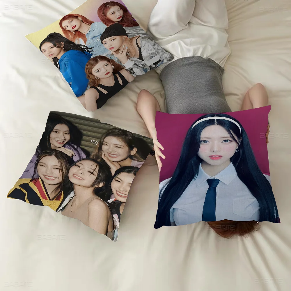 

J-YP I-itzy Girls 45*45cm Cushion Cover Pillow Cover Decor Pillowcase Home Pillowcase For Couch Pillow