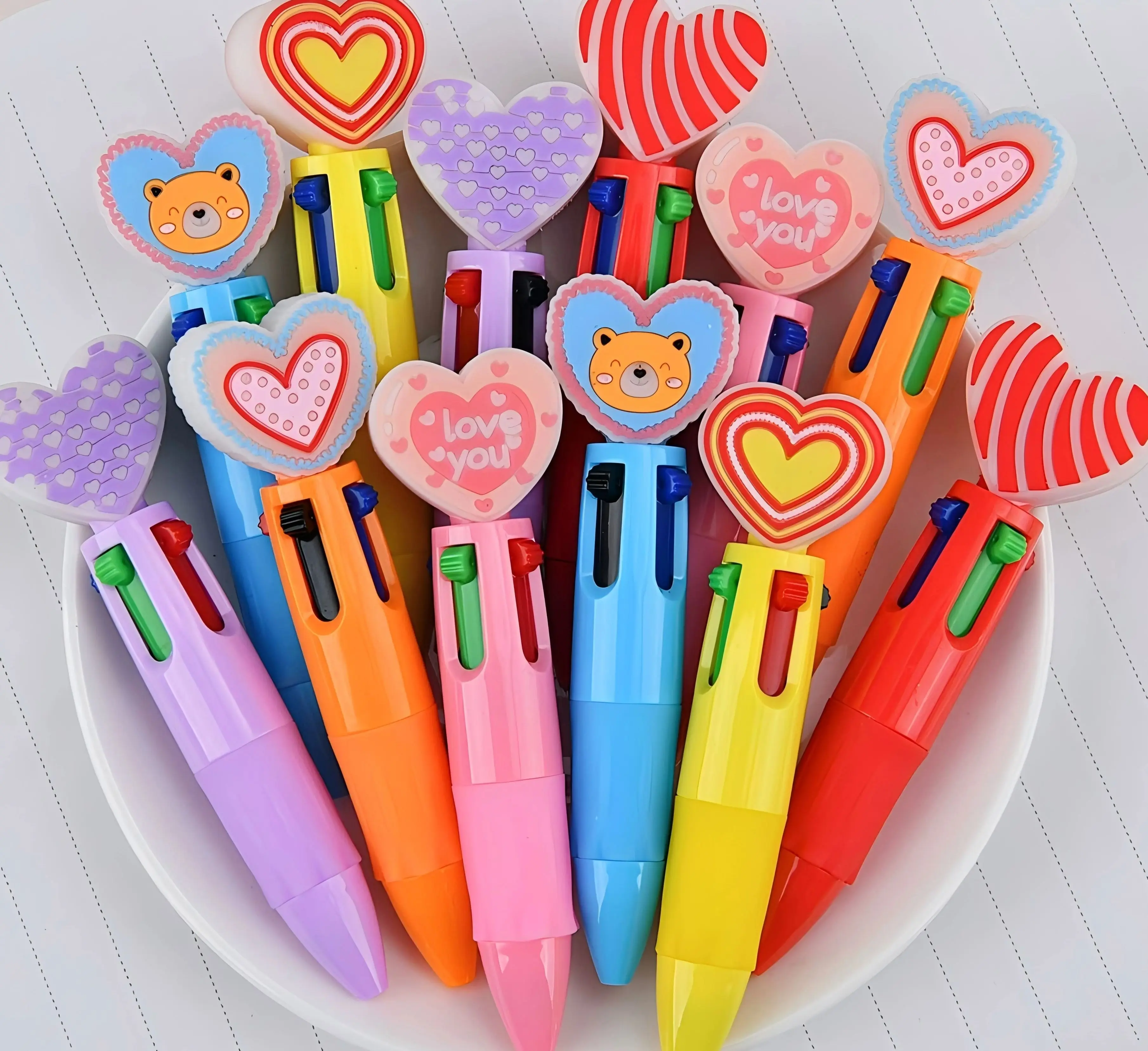 

Ультра короткая 4-цветная шариковая ручка, выдвижная ручка в форме сердца, креативный подарок на День святого Валентина с мультяшным дизайном