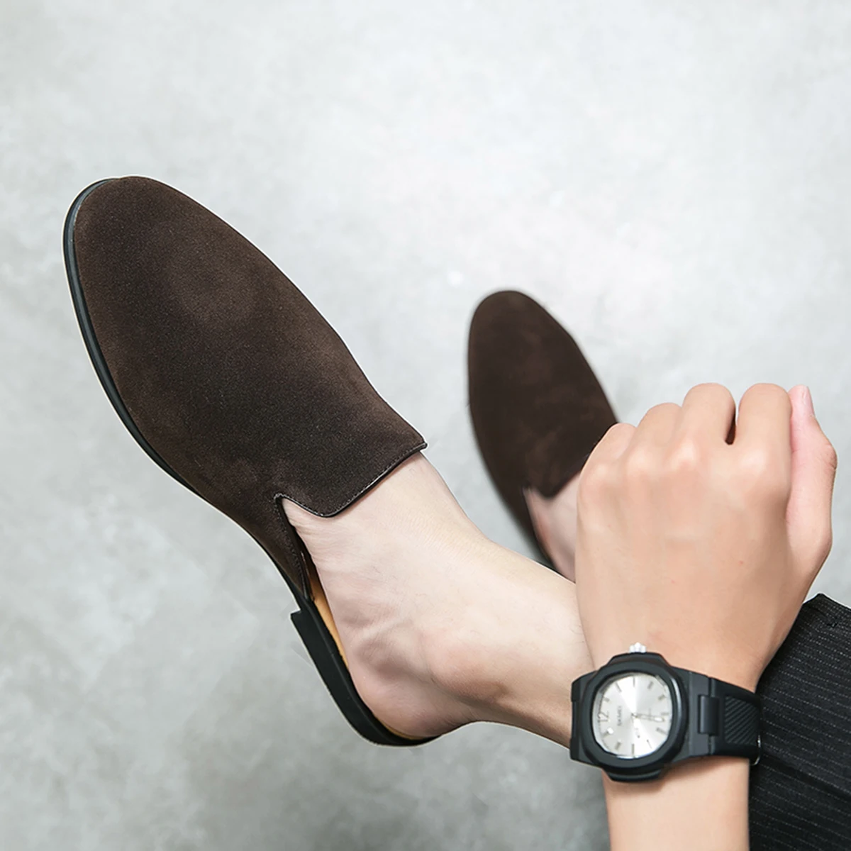 Summer Mules Men Backless Casual Shoes Open-back Loafers Slippers Breathable Leather Outdoor Light Half Shoes Slides Sandal