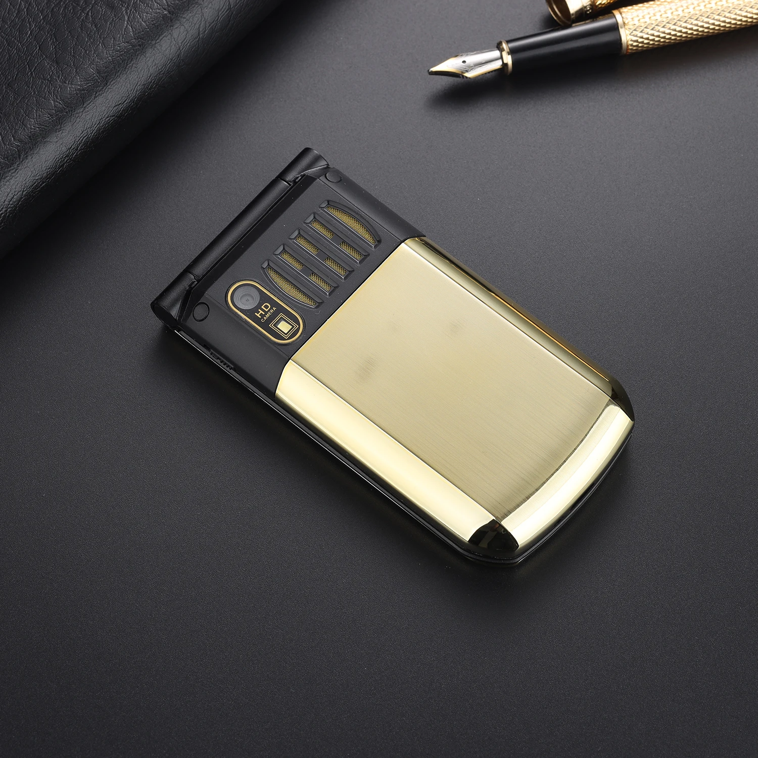 Metal Body Large Screen Flip Senior Cellphone SOS Dial Large Push Button Fast Dial Loud Sound Camera Torch Elderly Foldale Phone