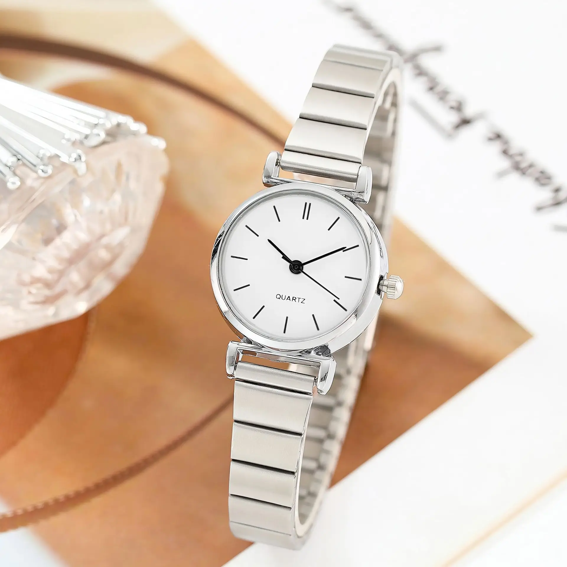 여성용 클래식 우아한 하이 퀄리티 디자인 쿼츠 시계, 심플하고 화려한 고급 니치, 럭셔리 스타일, 신상