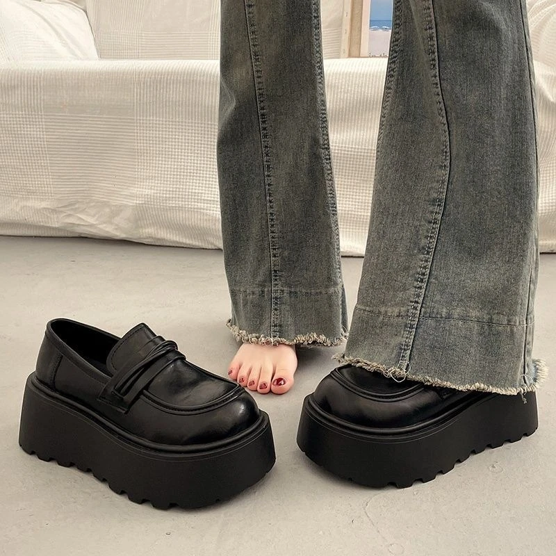 Vintage British Style Women Leather Loafer Shoes Platform Thick Sole Height Increasing Slip On 2025 Spring Petite Friendly
