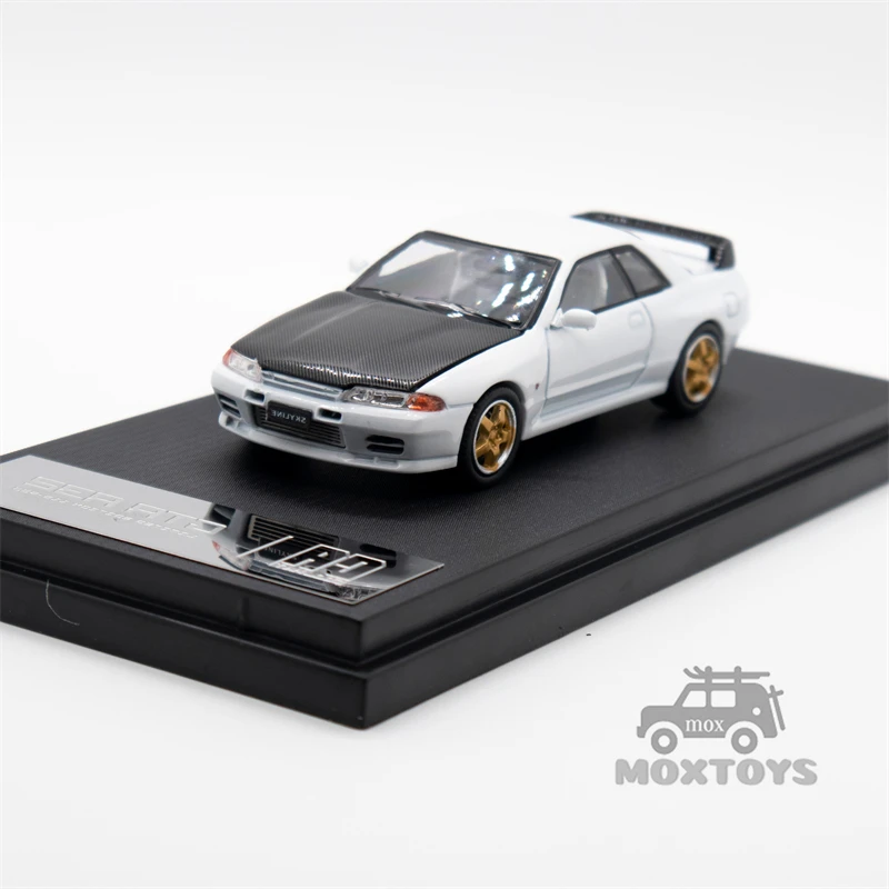 Cool ART 1:64 Nissan GT-R R32 White/Black Diecast Model Car