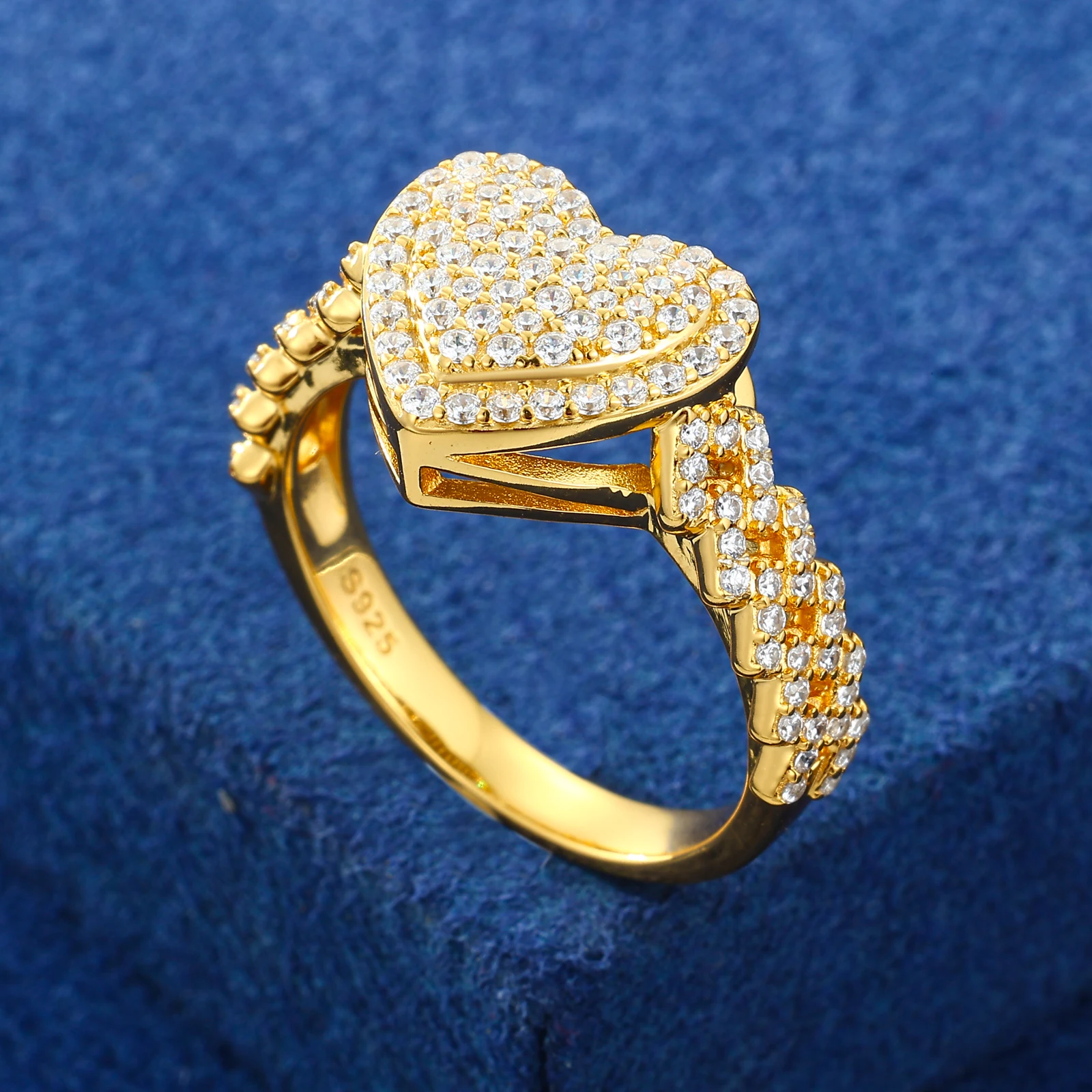 Moissanite Ring - خاتم كوبي من الموسانيت المصنوع مخبرياً