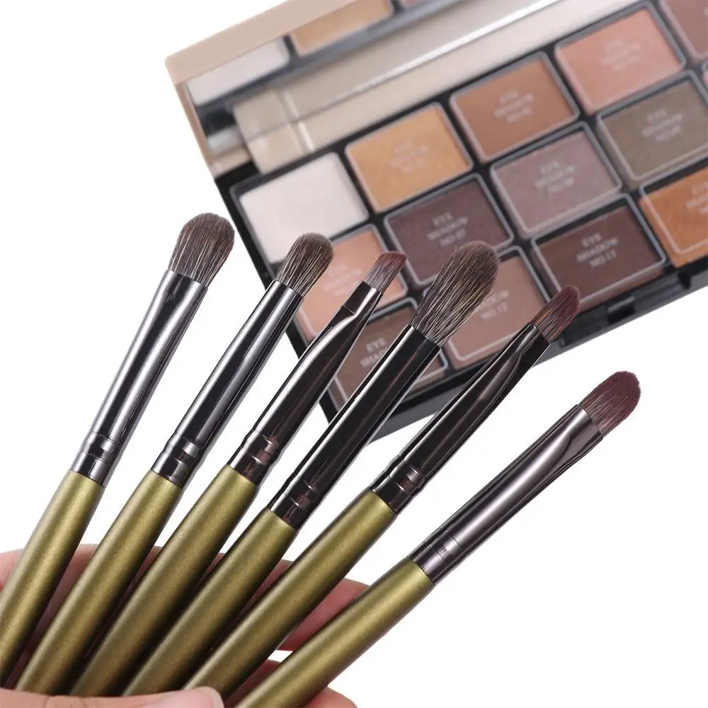 Set di pennelli per trucco soffici Fibra morbida con custodia Kit di pennelli cosmetici per occhi Pennello Kabuki in pelo di capra Pennello per ombretto