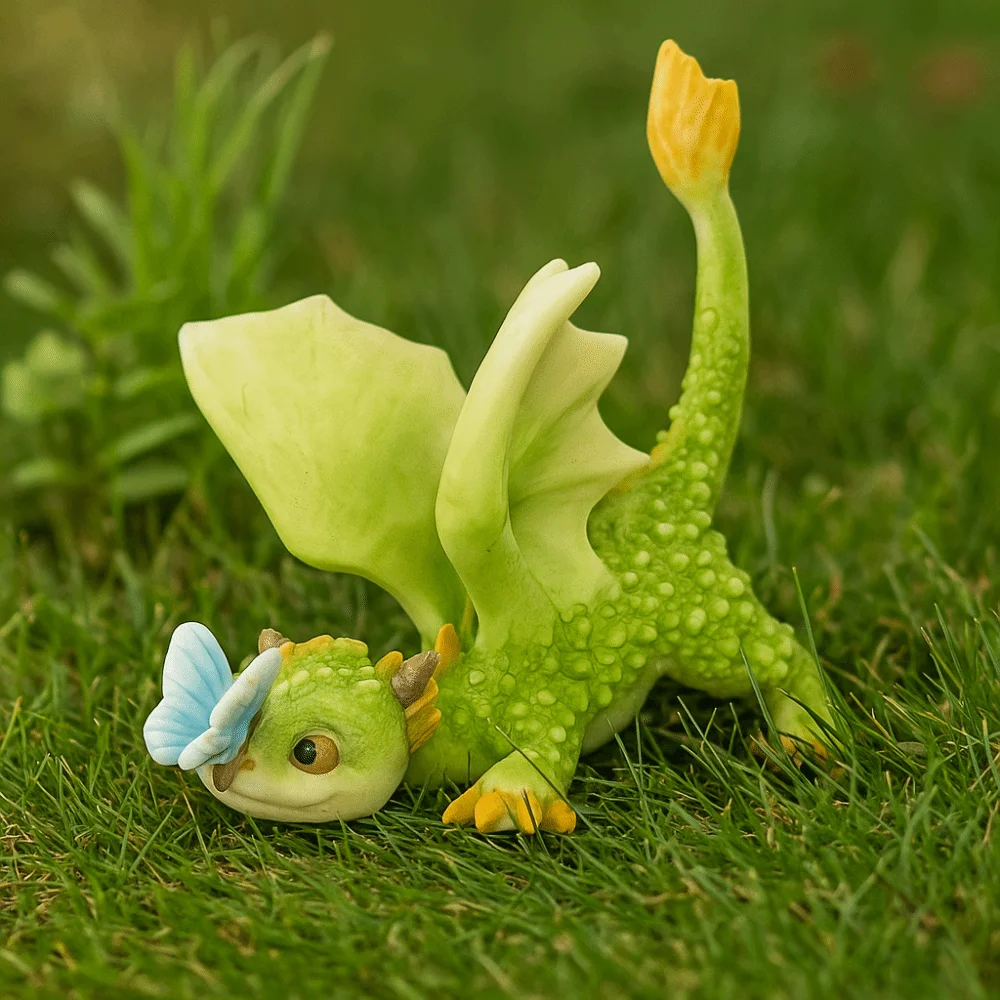 Handicraft Mini Cute Dragon Ornament Statue Collectible Dragon Resin Sculpture Ornament Miniature Dinosaur Models