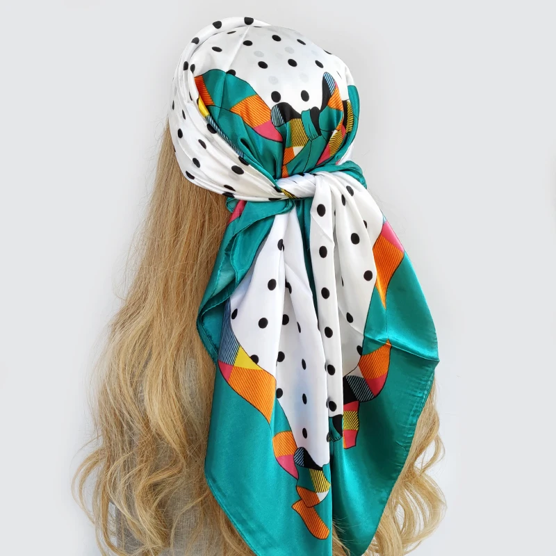 2022 Fashion Imitated Silk Scarf Ladies Outdoor Print Luxury Neck Hair Decorate Headband Scarf Outdoor Small Kerchief Soft Wrap